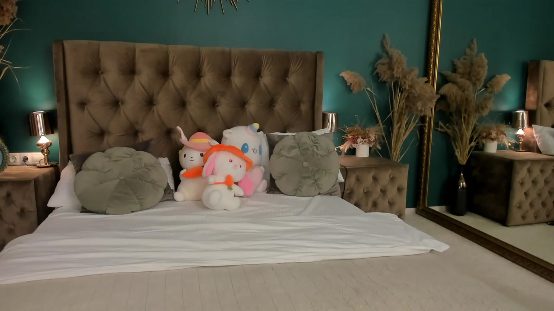 Gallery image thumbnail from SofiBloom's myfreecams stream on, 11/13/2023, 15:25 image 4 of 20
