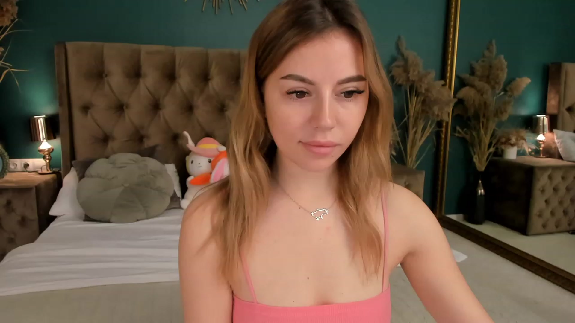 Gallery image thumbnail from SofiBloom's myfreecams stream on, 11/13/2023, 16:10 image 5 of 20