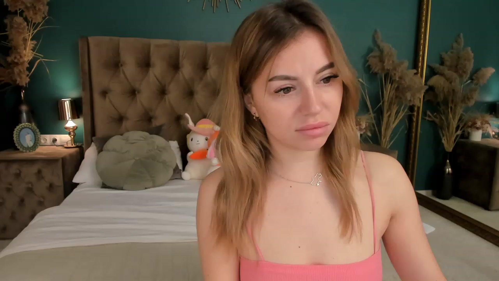 Gallery image thumbnail from SofiBloom's myfreecams stream on, 11/13/2023, 16:59 image 11 of 20