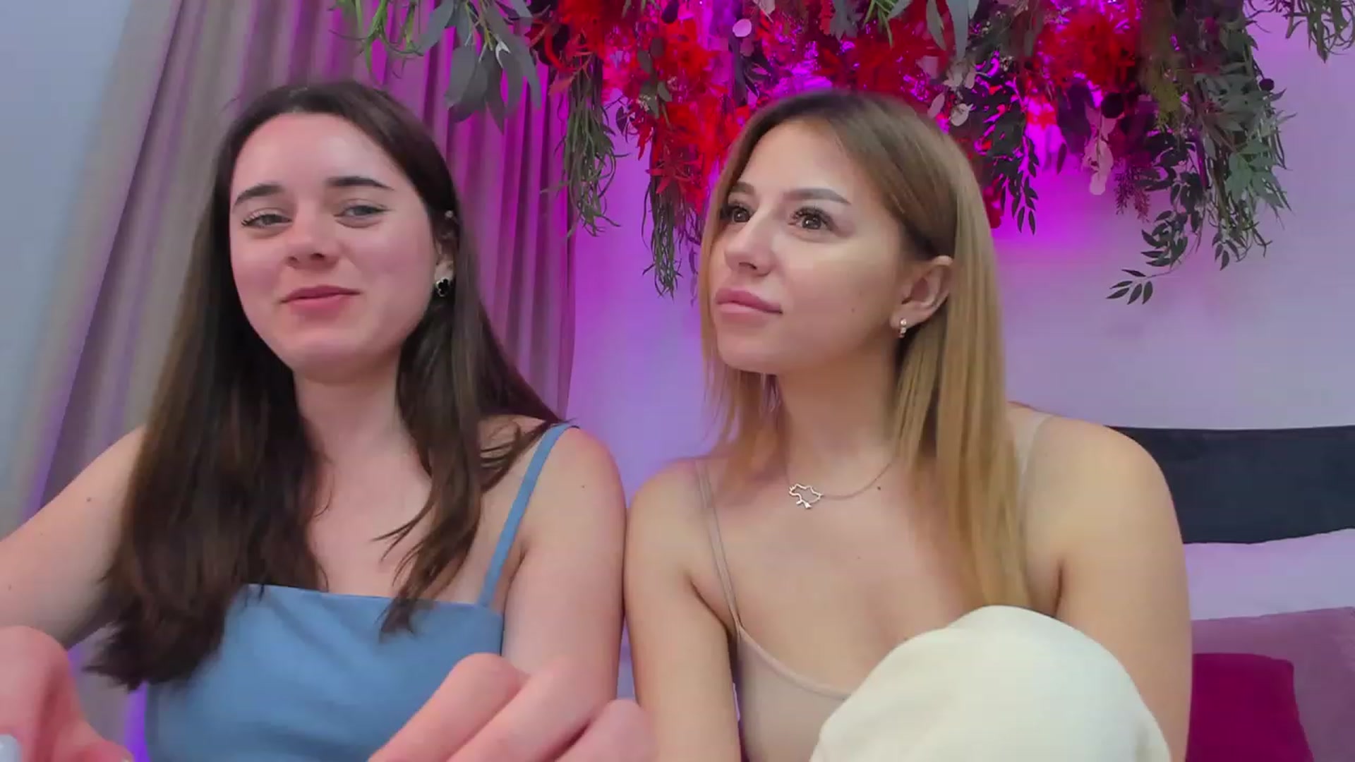Gallery image thumbnail from SofiBloom's myfreecams stream on, 11/15/2023, 10:39 image 15 of 20