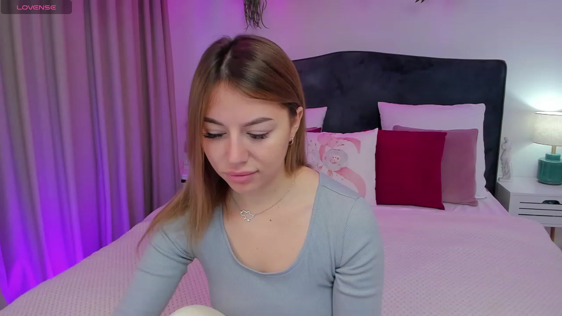 Gallery image thumbnail from SofiBloom's myfreecams stream on, 11/22/2023, 07:52 image 14 of 20