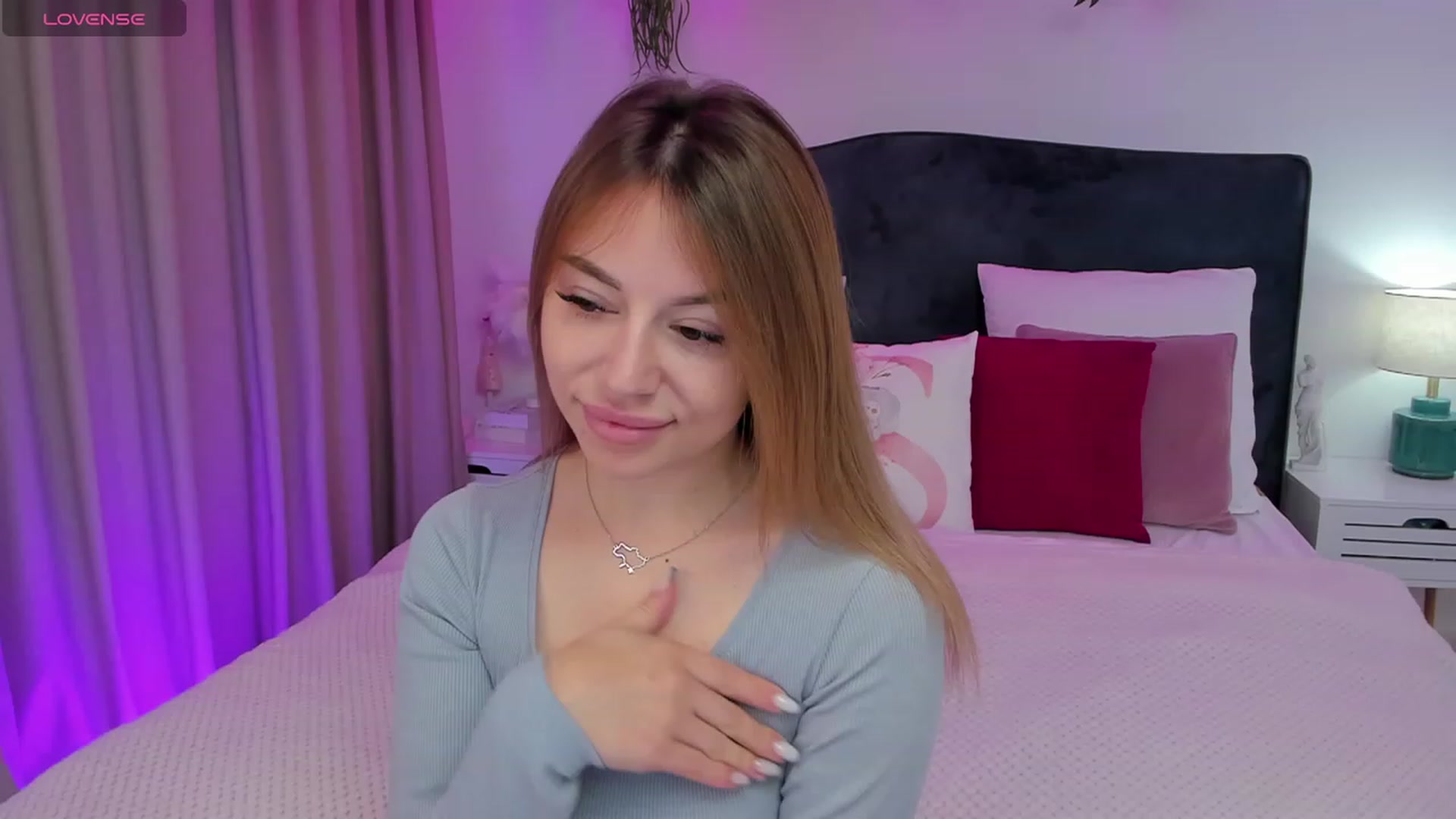 Gallery image thumbnail from SofiBloom's myfreecams stream on, 11/22/2023, 07:52 image 20 of 20