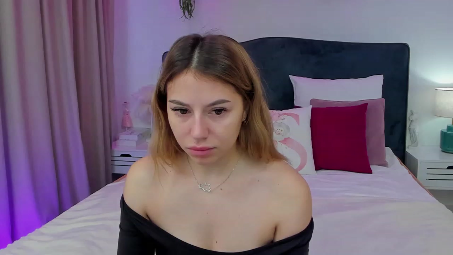 Gallery image thumbnail from SofiBloom's myfreecams stream on, 11/24/2023, 07:38 image 11 of 20