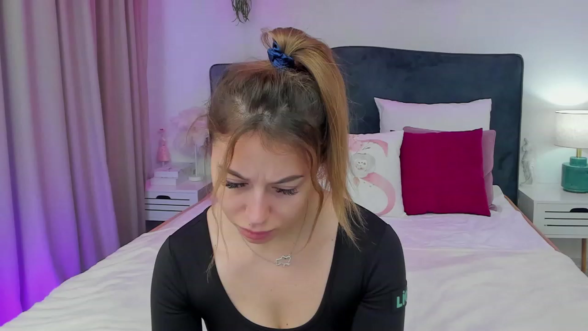 Gallery image thumbnail from SofiBloom's myfreecams stream on, 11/24/2023, 12:59 image 9 of 20