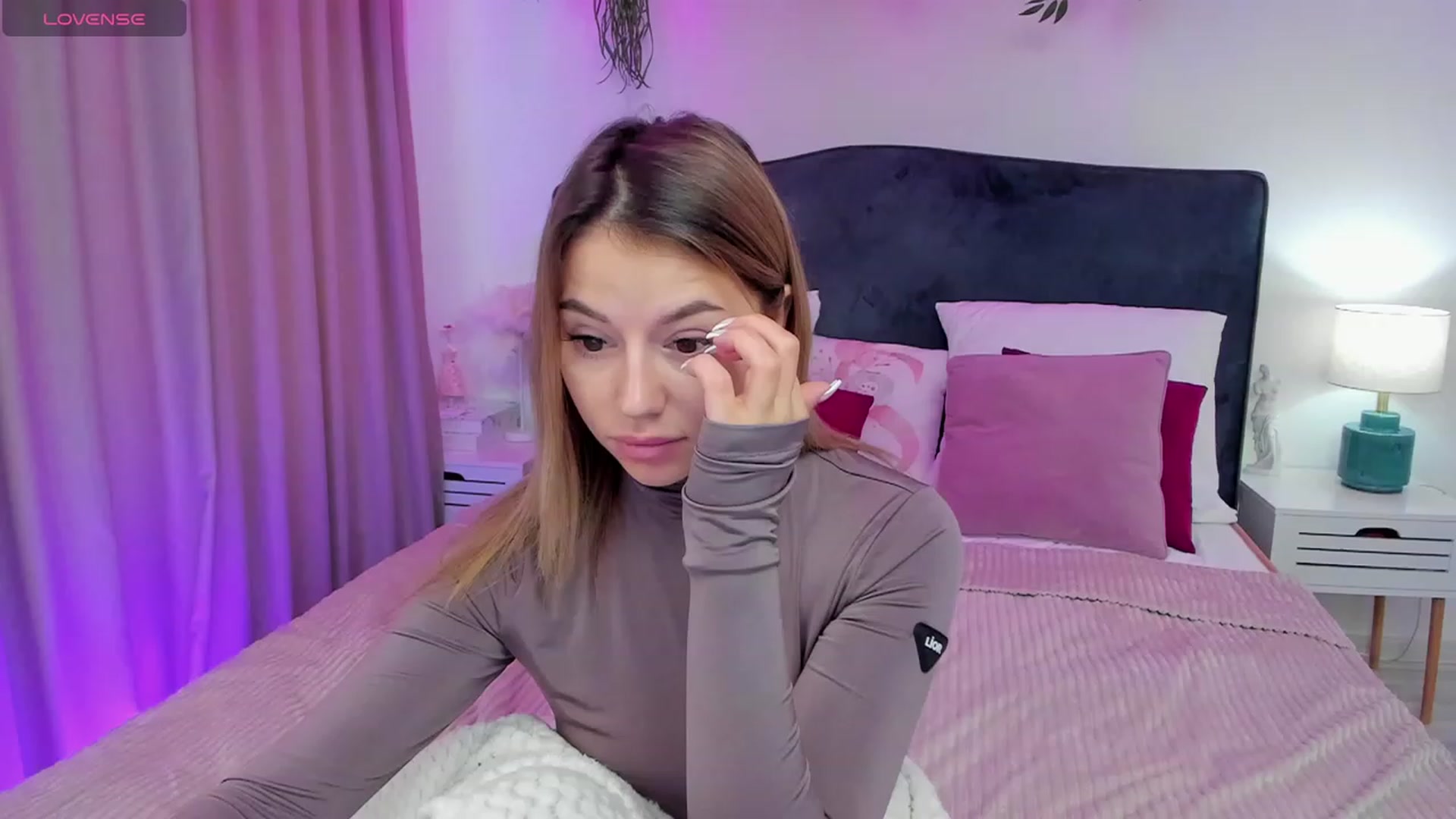 Gallery image thumbnail from SofiBloom's myfreecams stream on, 11/29/2023, 11:53 image 14 of 20