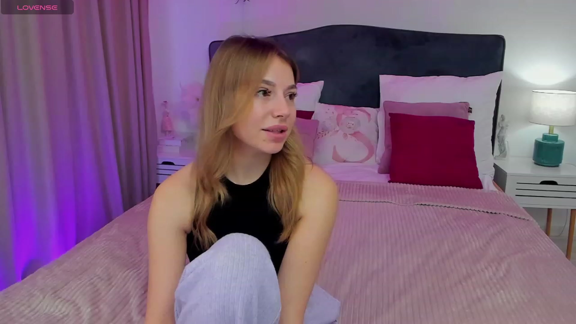 Gallery image thumbnail from SofiBloom's myfreecams stream on, 11/30/2023, 11:14 image 8 of 20