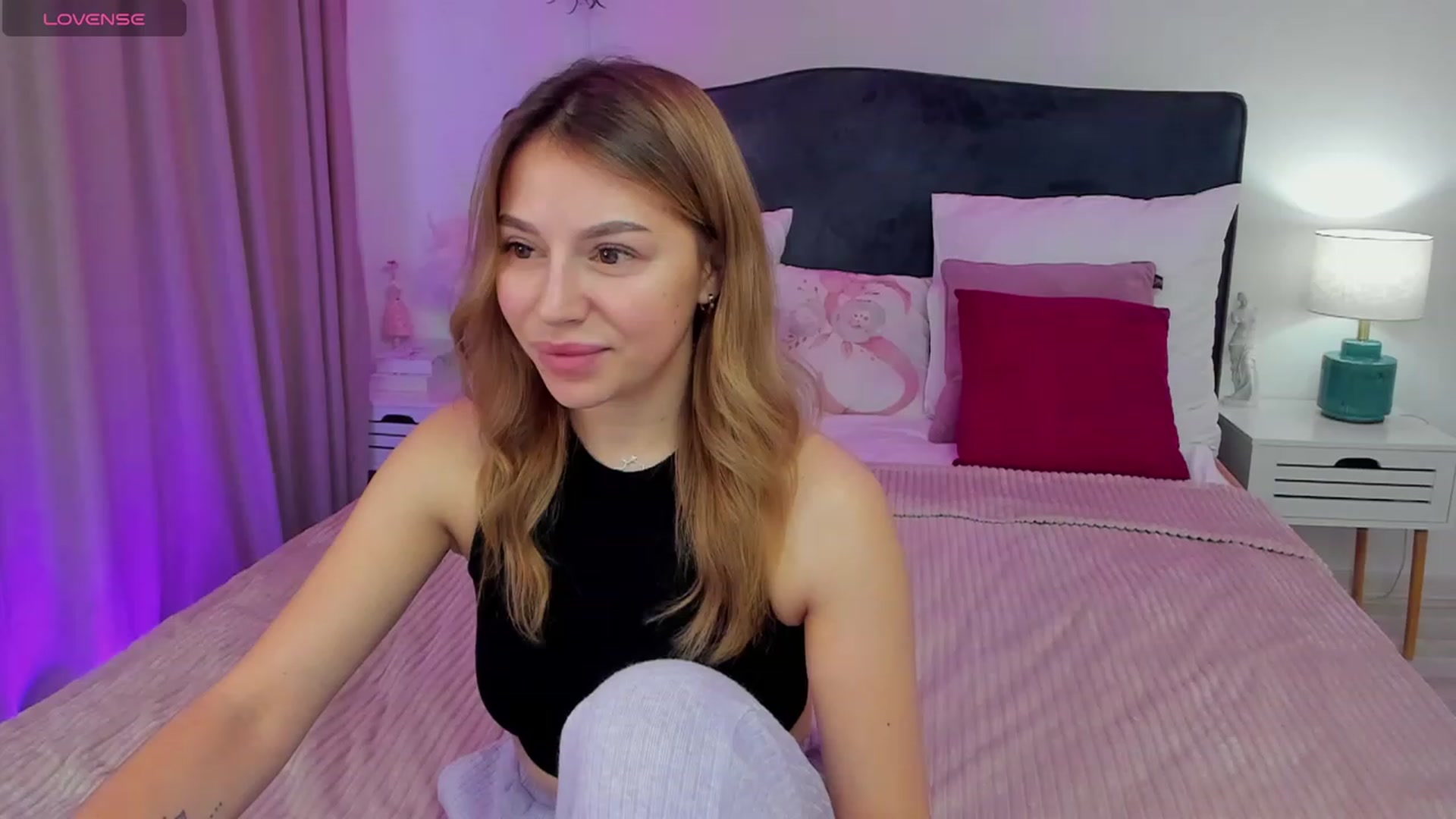Gallery image thumbnail from SofiBloom's myfreecams stream on, 11/30/2023, 13:02 image 11 of 20