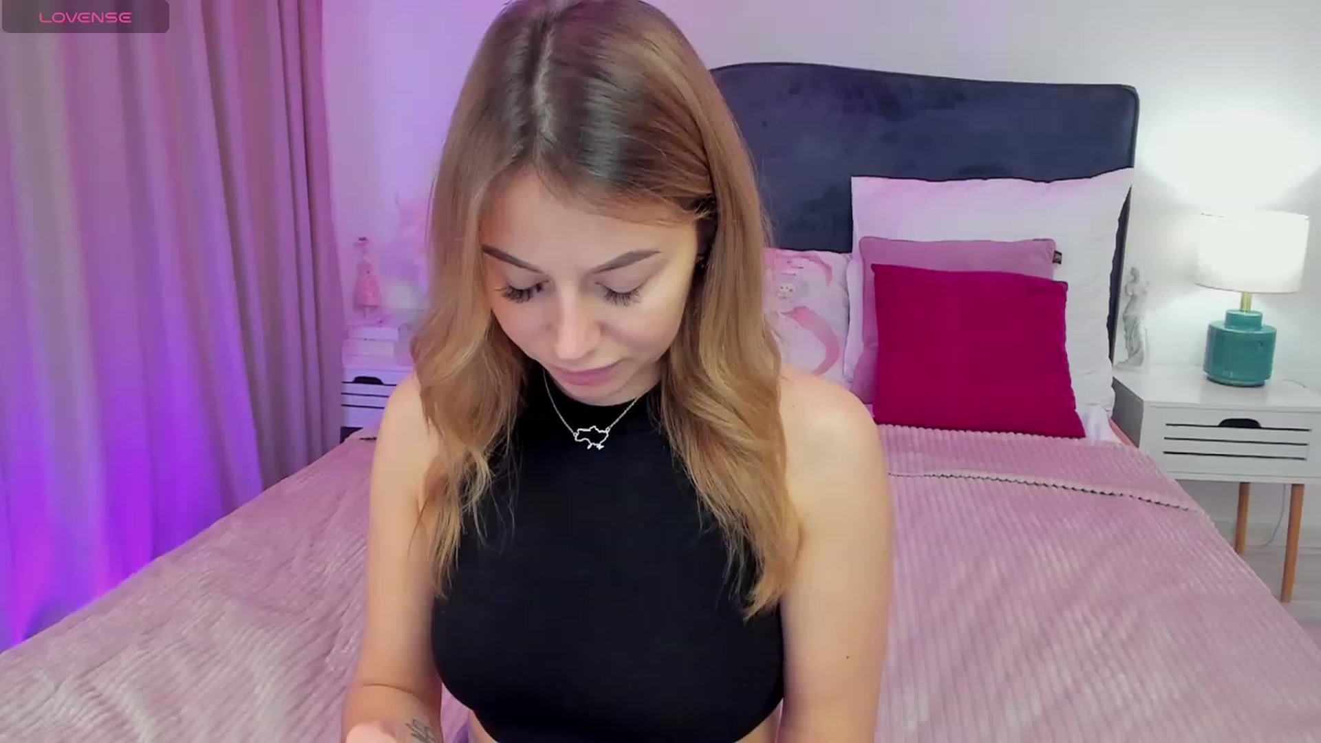 Gallery image thumbnail from SofiBloom's myfreecams stream on, 11/30/2023, 13:02 image 15 of 20