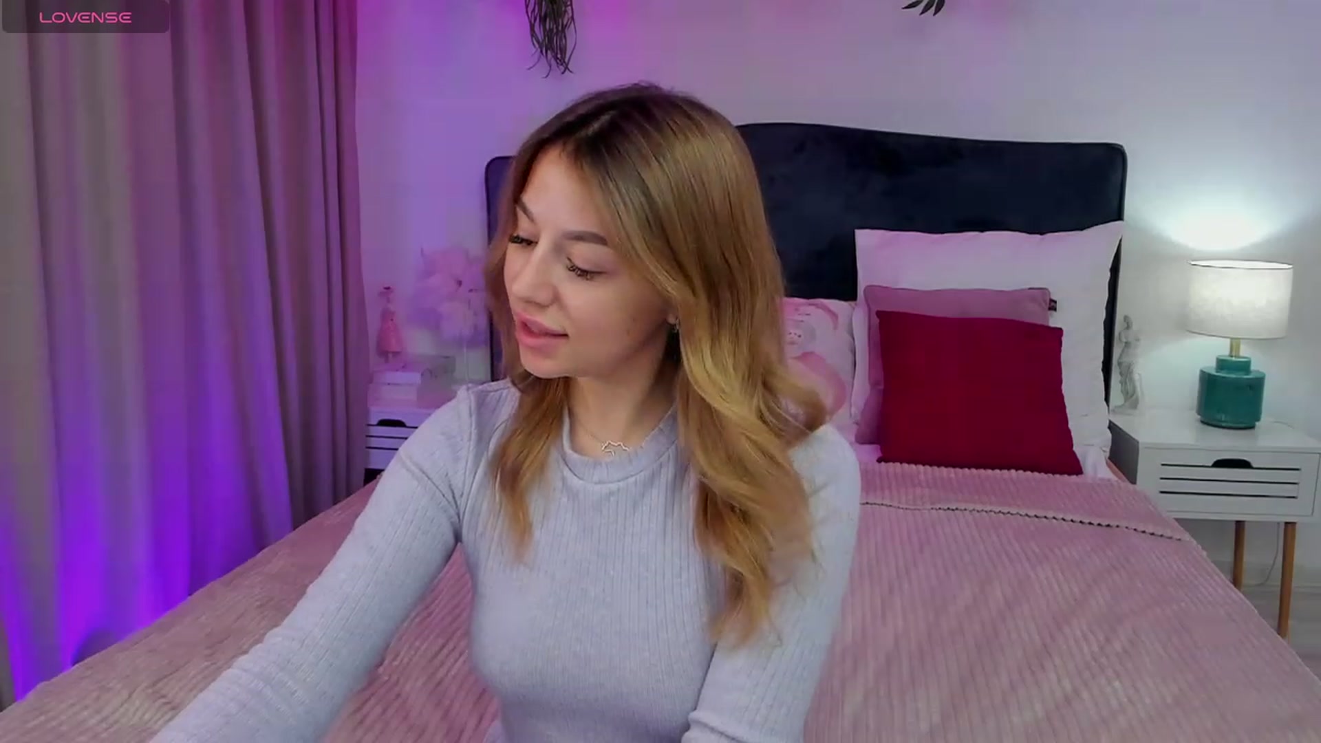 Gallery image thumbnail from SofiBloom's myfreecams stream on, 11/30/2023, 13:02 image 20 of 20