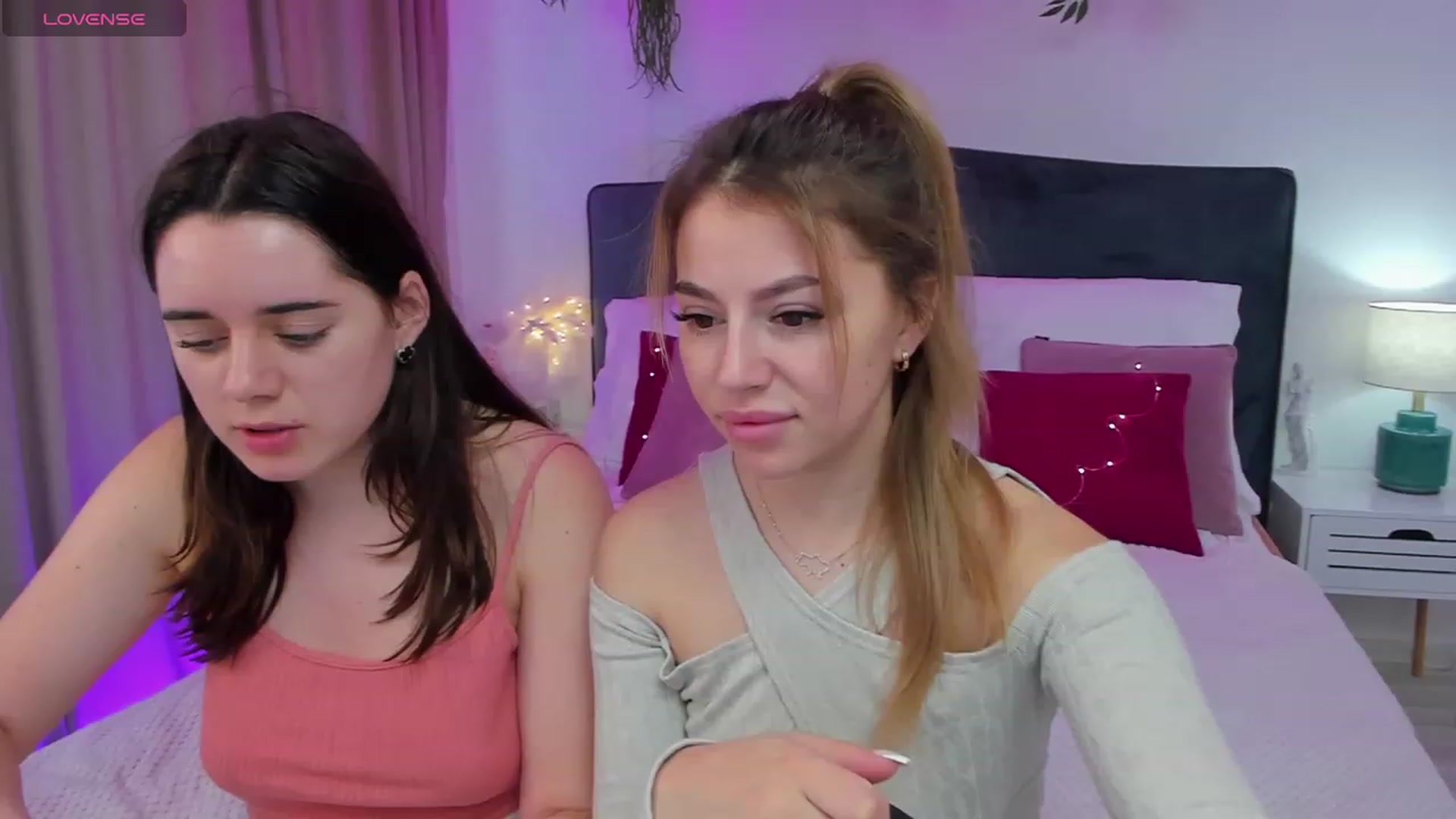 Gallery image thumbnail from SofiBloom's myfreecams stream on, 12/01/2023, 11:54 image 6 of 20