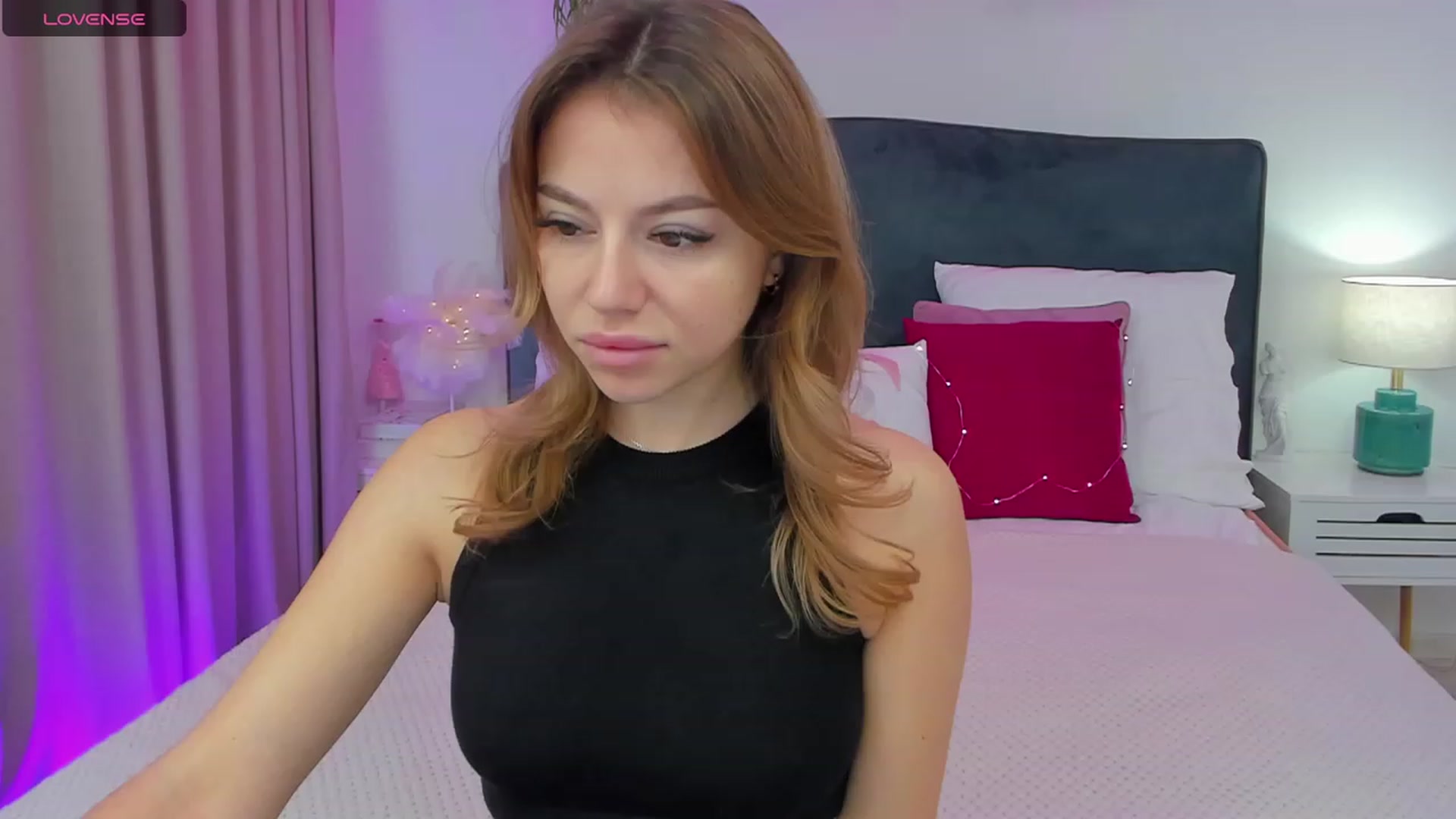 Gallery image thumbnail from SofiBloom's myfreecams stream on, 12/04/2023, 07:36 image 6 of 20
