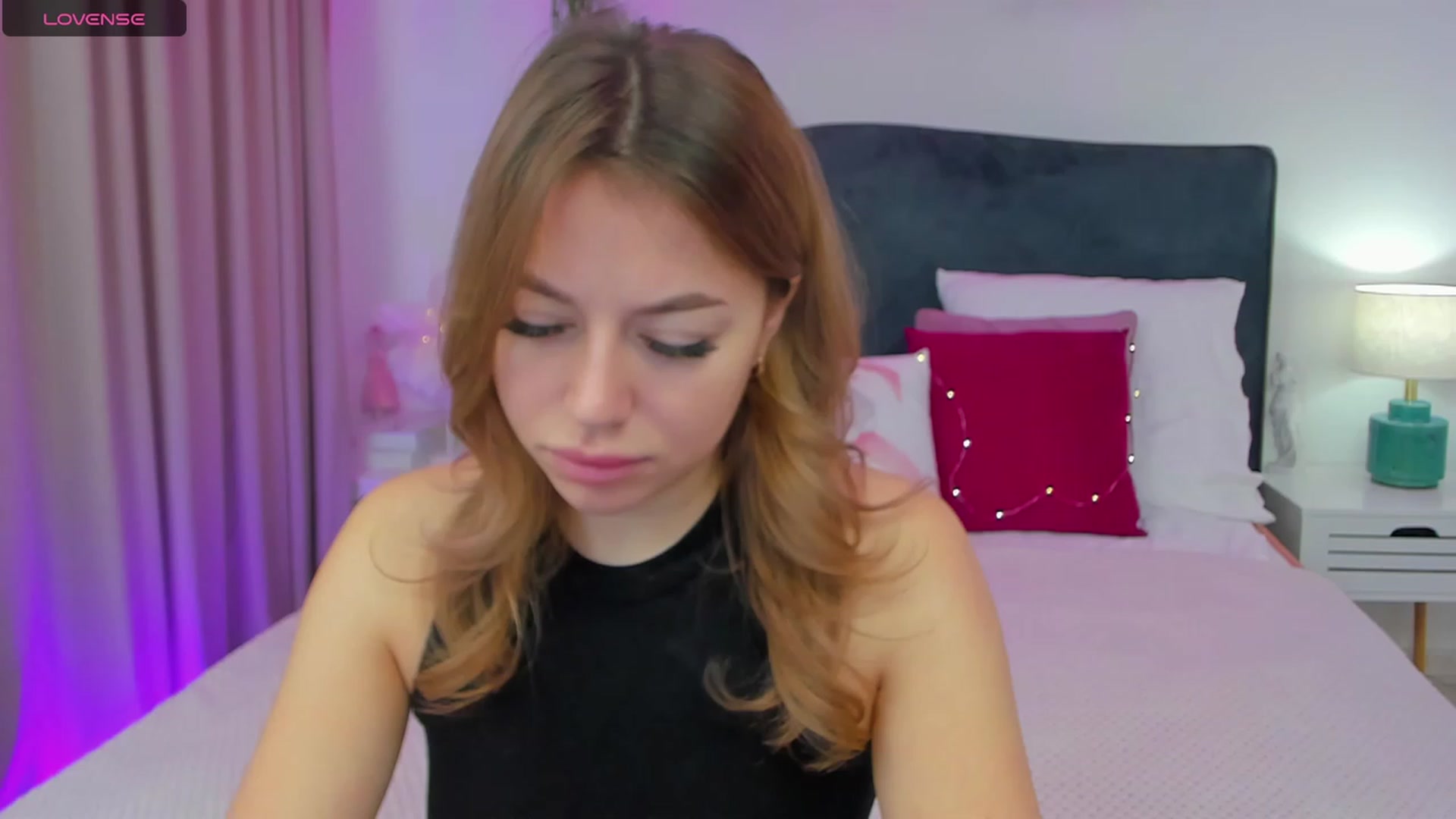 Gallery image thumbnail from SofiBloom's myfreecams stream on, 12/04/2023, 07:36 image 16 of 20