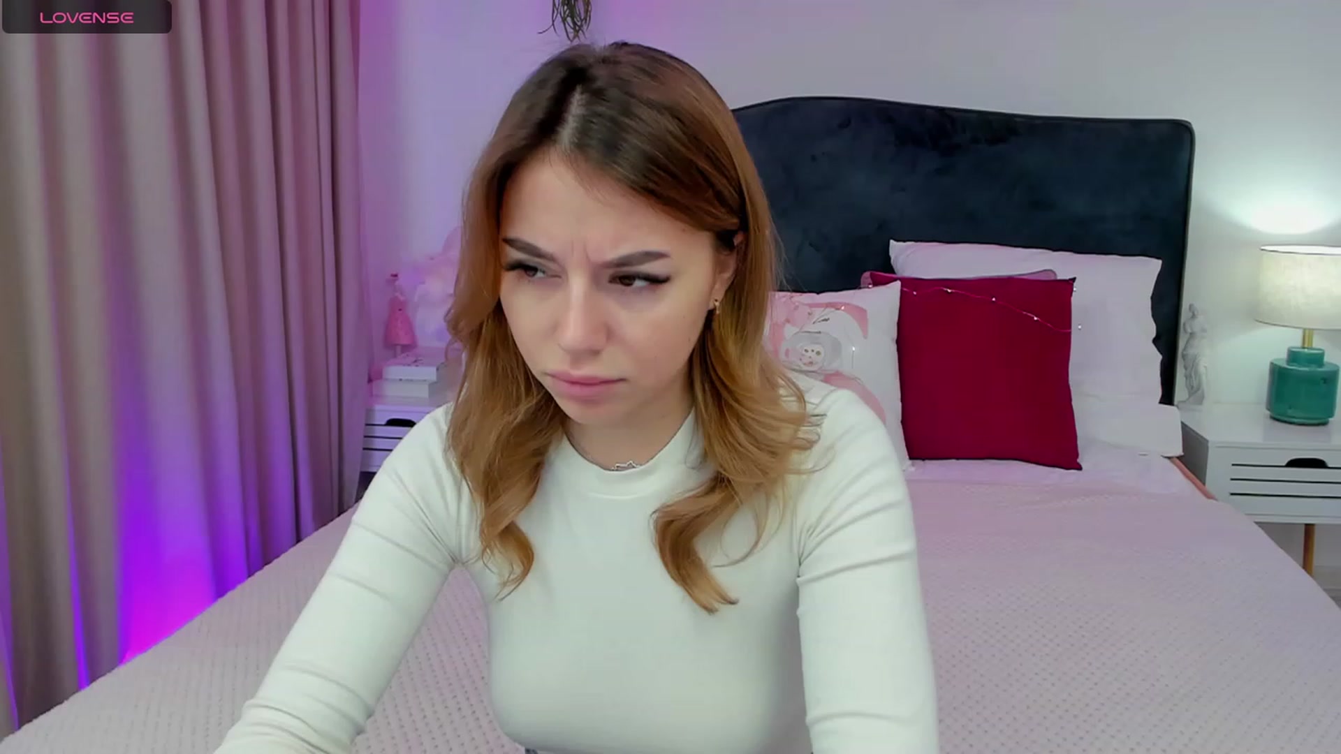 Gallery image thumbnail from SofiBloom's myfreecams stream on, 12/05/2023, 10:59 image 1 of 20