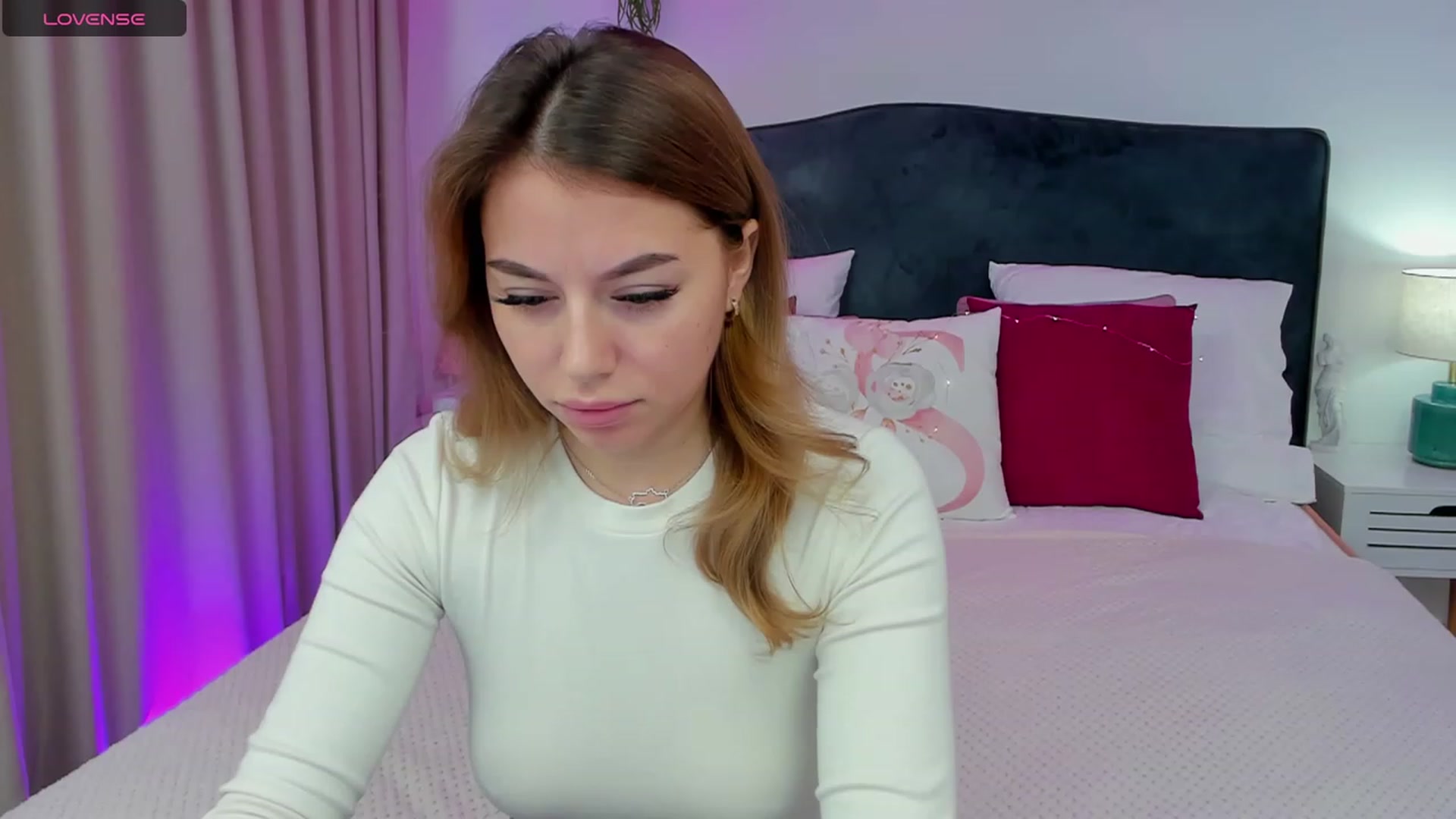 Gallery image thumbnail from SofiBloom's myfreecams stream on, 12/05/2023, 13:02 image 5 of 20