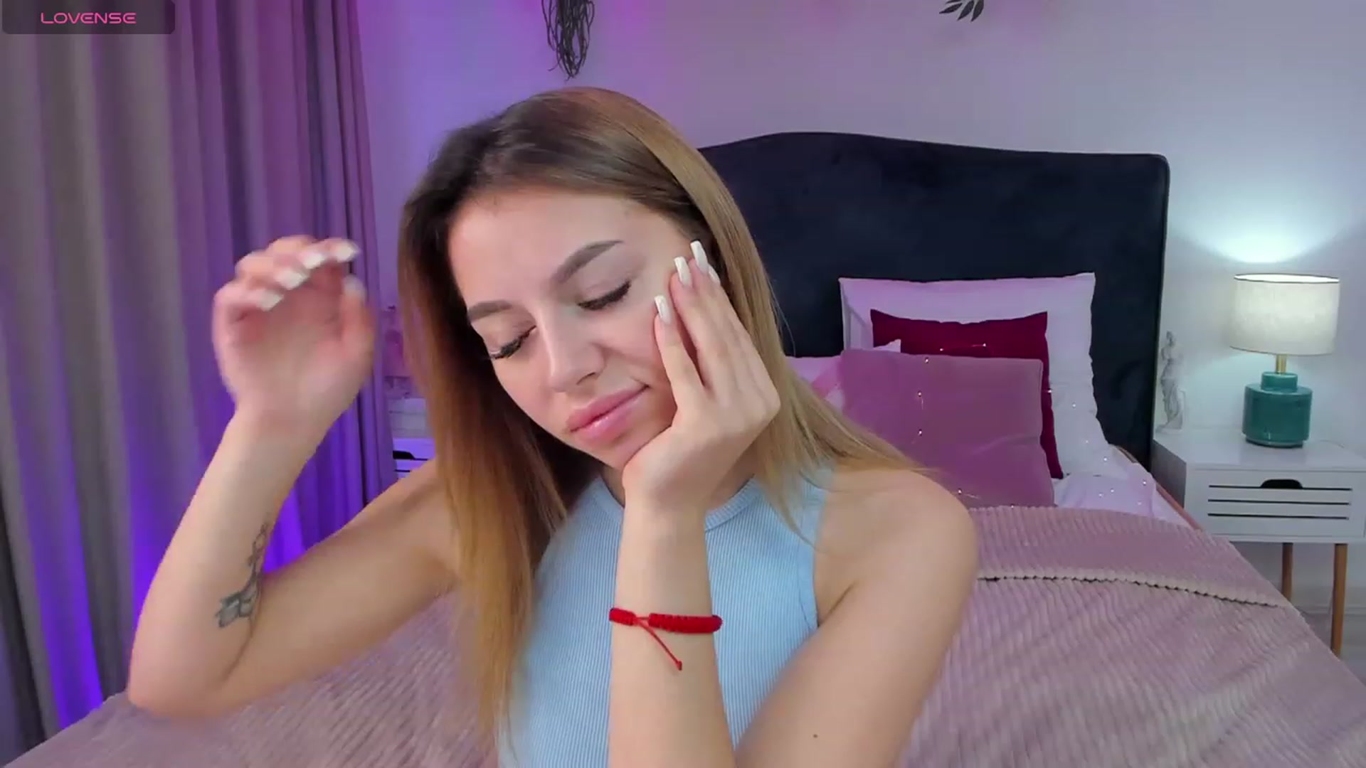 Gallery image thumbnail from SofiBloom's myfreecams stream on, 12/08/2023, 09:17 image 12 of 20
