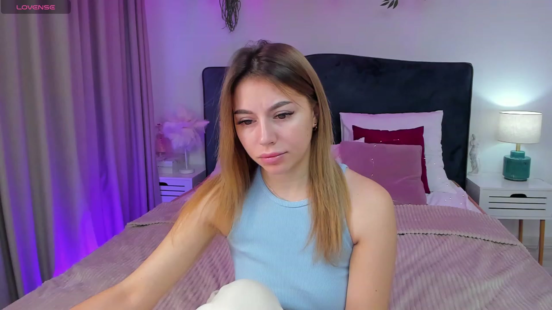Gallery image thumbnail from SofiBloom's myfreecams stream on, 12/08/2023, 09:17 image 3 of 20