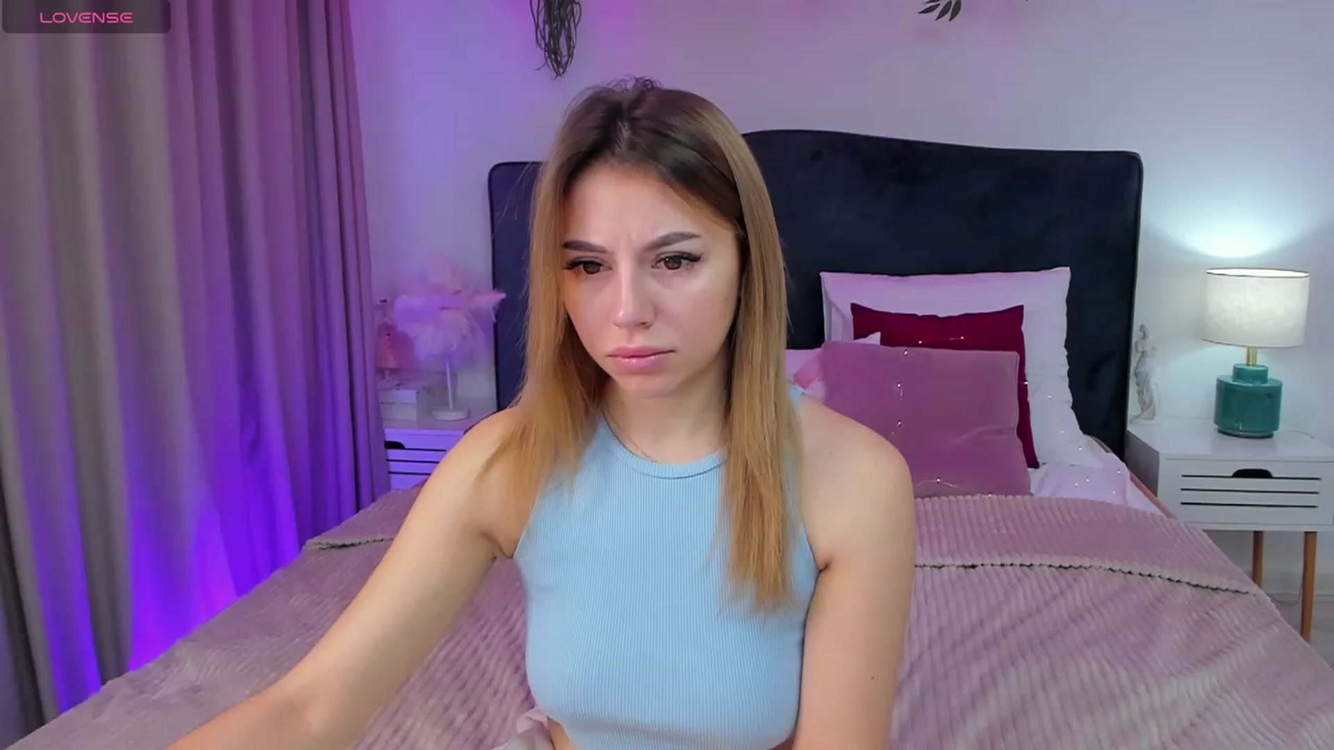 Gallery image thumbnail from SofiBloom's myfreecams stream on, 12/08/2023, 09:17 image 1 of 20