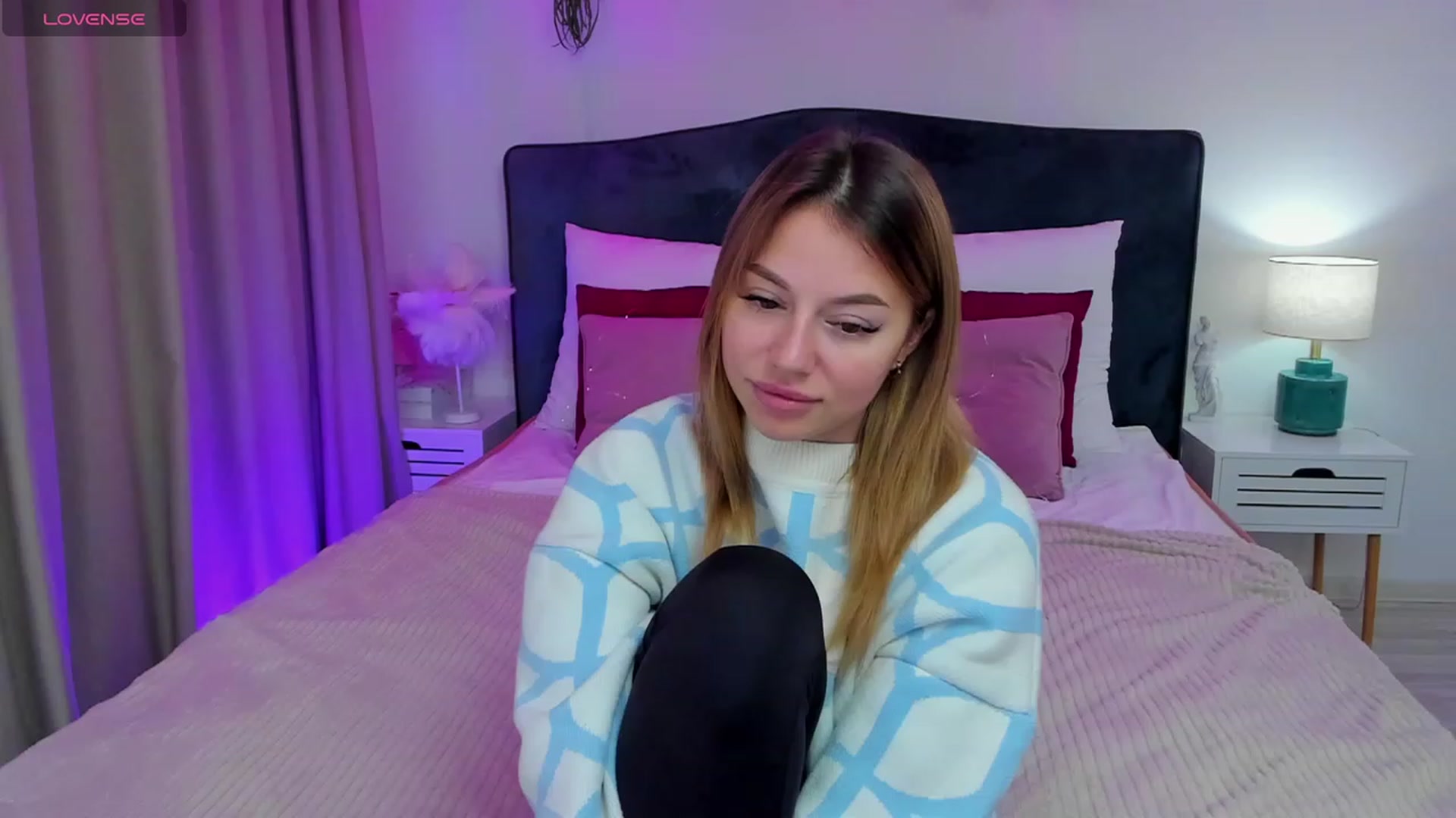 Gallery image thumbnail from SofiBloom's myfreecams stream on, 12/12/2023, 12:53 image 3 of 20