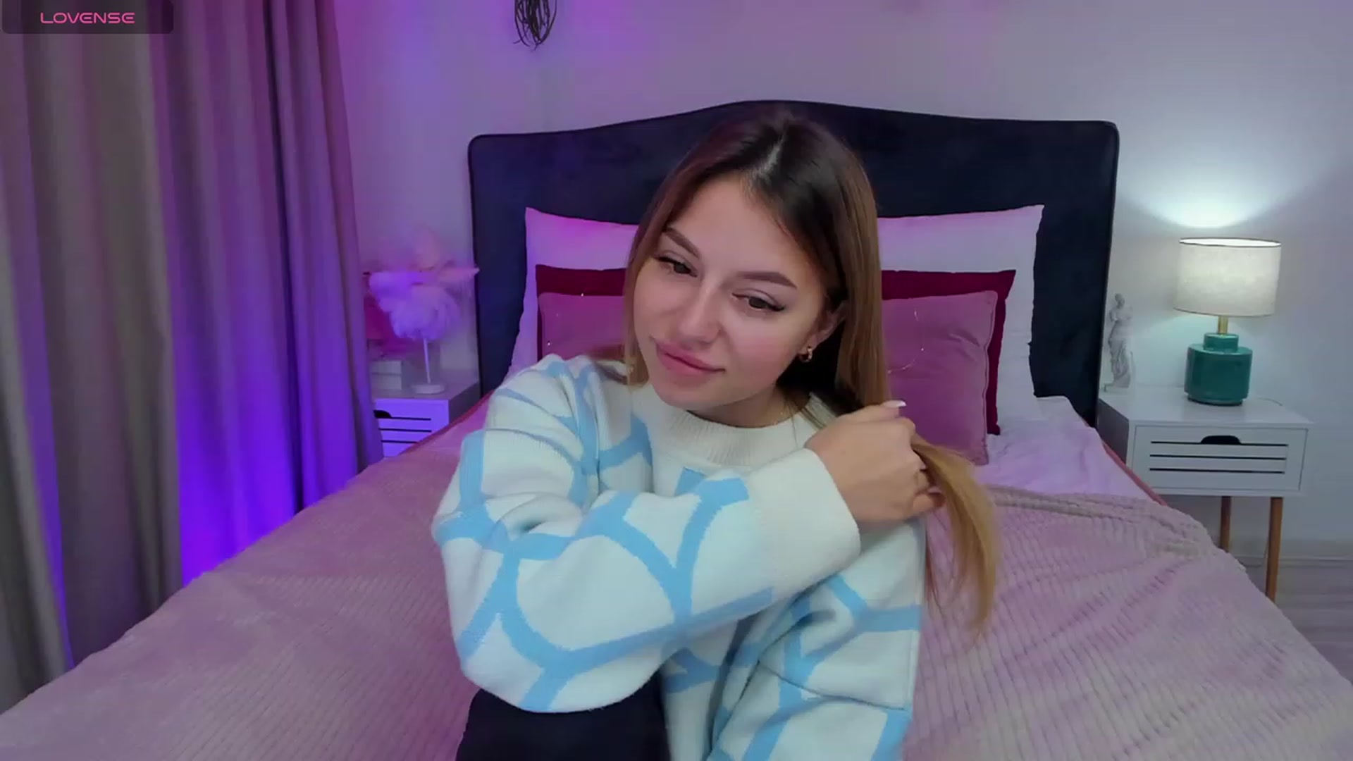 Gallery image thumbnail from SofiBloom's myfreecams stream on, 12/12/2023, 12:53 image 1 of 20
