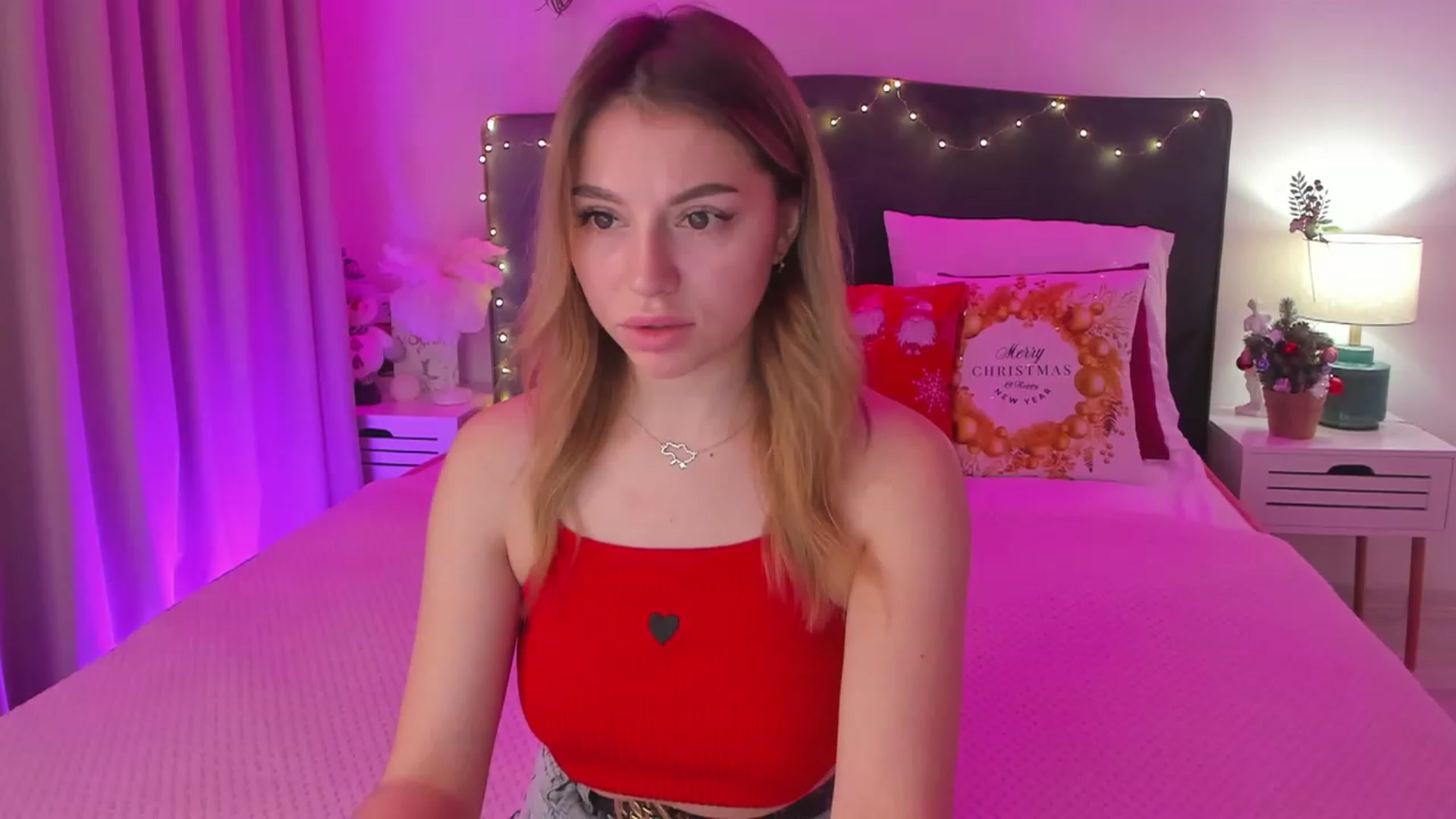 Gallery image thumbnail from SofiBloom's myfreecams stream on, 12/13/2023, 15:07 image 8 of 20
