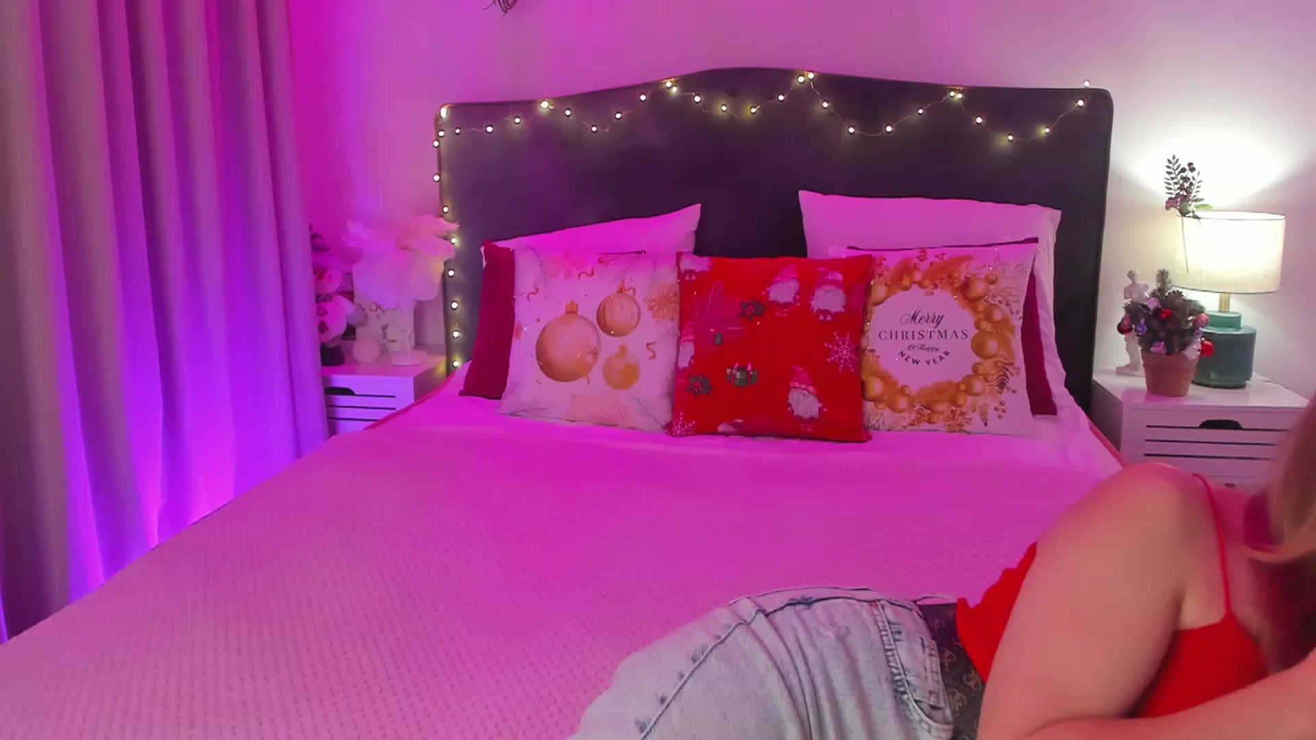 Gallery image thumbnail from SofiBloom's myfreecams stream on, 12/13/2023, 15:07 image 10 of 20