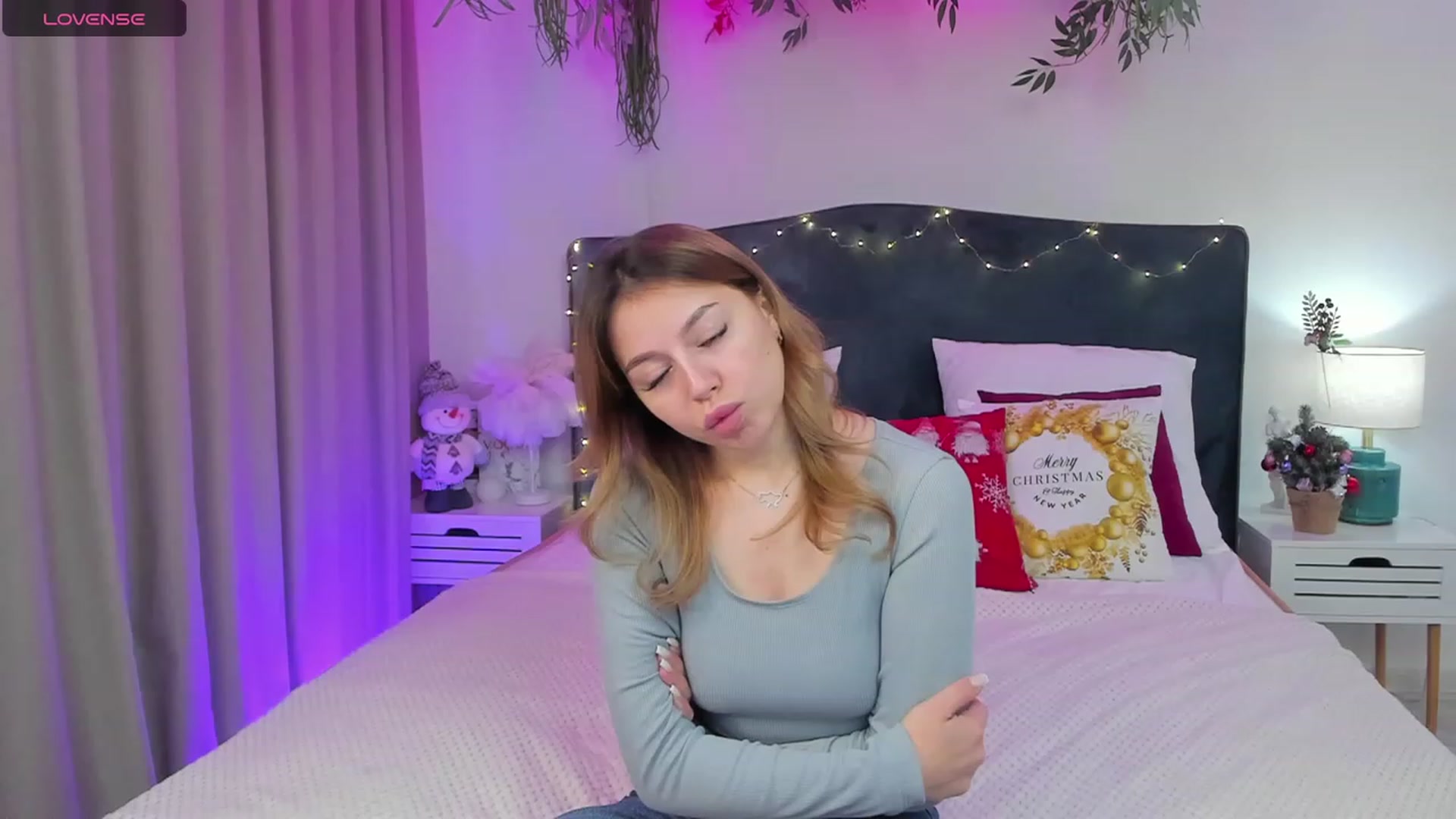 Gallery image thumbnail from SofiBloom's myfreecams stream on, 12/14/2023, 11:29 image 4 of 20