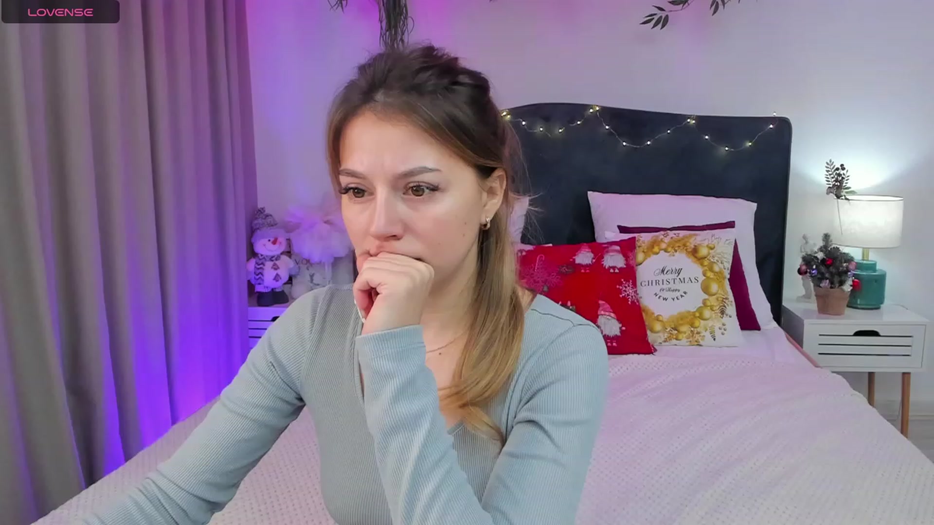 Gallery image thumbnail from SofiBloom's myfreecams stream on, 12/14/2023, 11:29 image 12 of 20