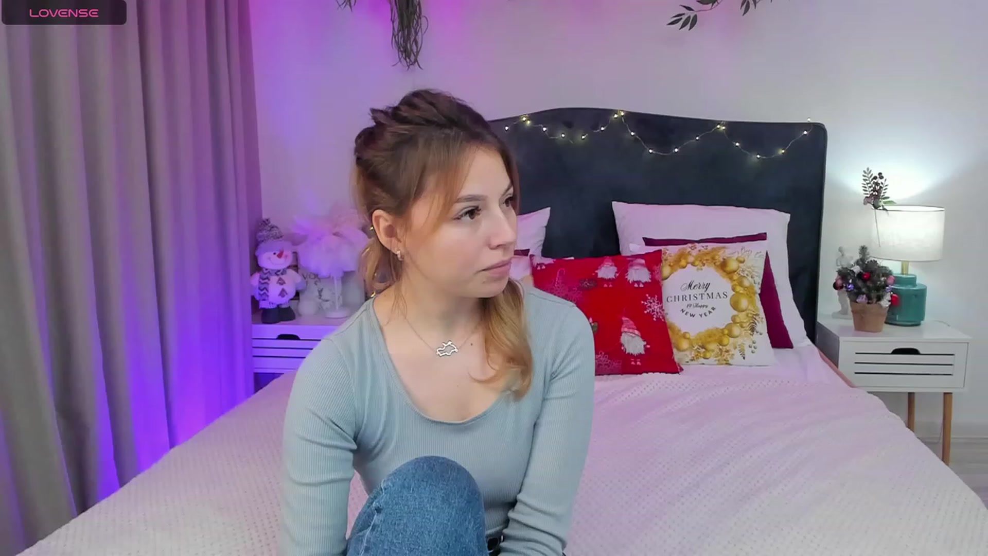 Gallery image thumbnail from SofiBloom's myfreecams stream on, 12/14/2023, 11:29 image 9 of 20