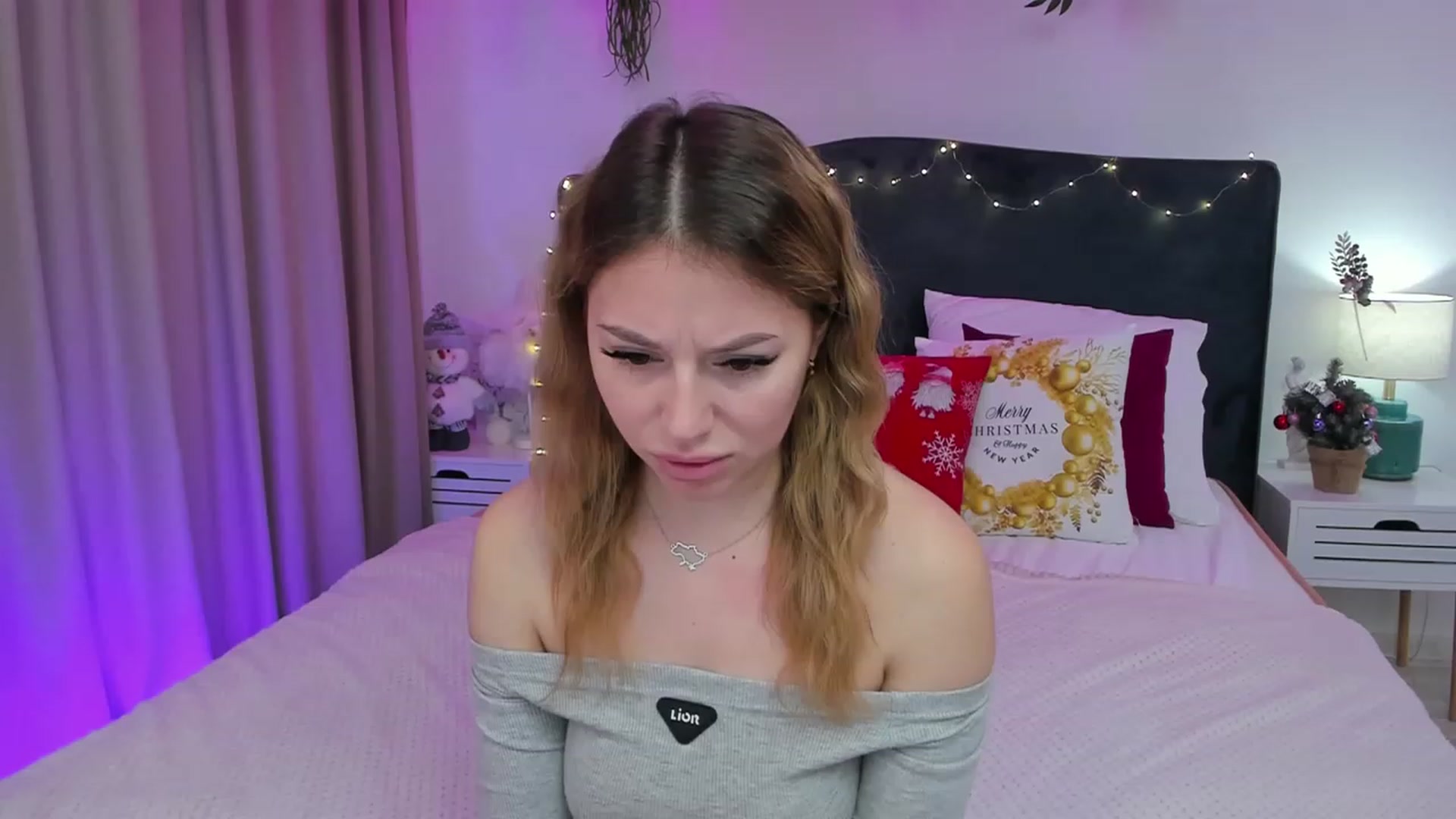 Gallery image thumbnail from SofiBloom's myfreecams stream on, 12/15/2023, 10:23 image 19 of 20