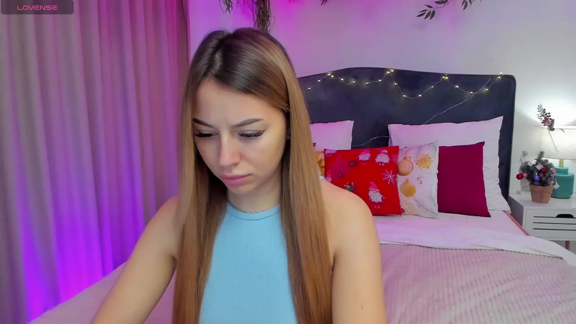 Gallery image thumbnail from SofiBloom's myfreecams stream on, 12/19/2023, 09:37 image 3 of 20