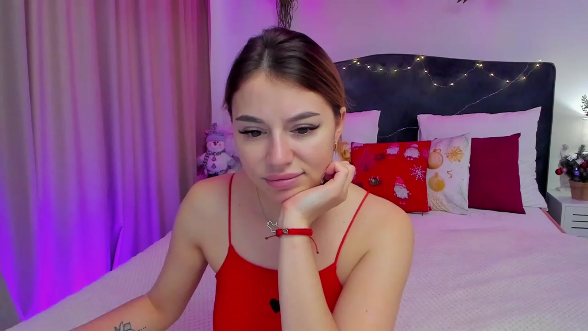 Gallery image thumbnail from SofiBloom's myfreecams stream on, 12/20/2023, 12:59 image 4 of 20