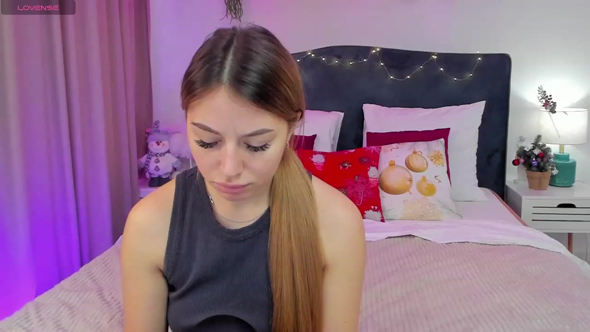 Gallery image thumbnail from SofiBloom's myfreecams stream on, 12/21/2023, 10:49 image 8 of 20
