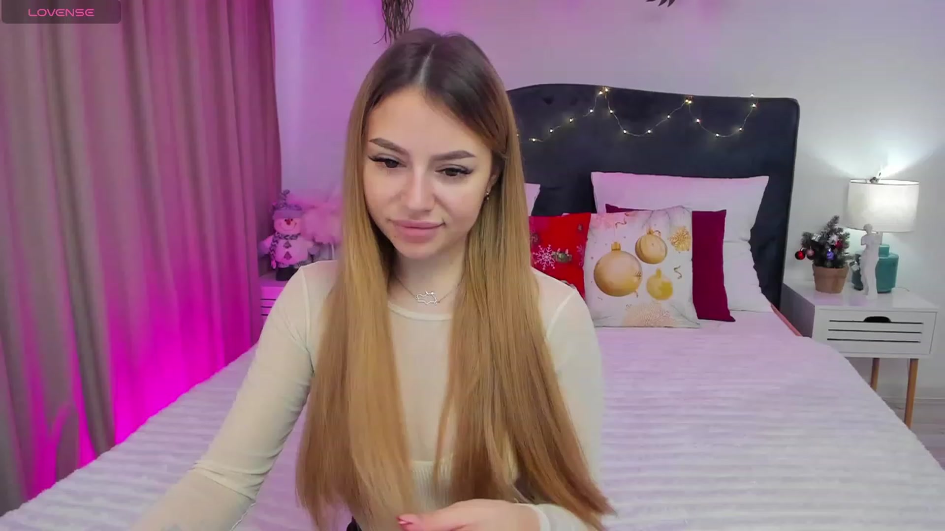 Gallery image thumbnail from SofiBloom's myfreecams stream on, 12/26/2023, 12:11 image 6 of 20