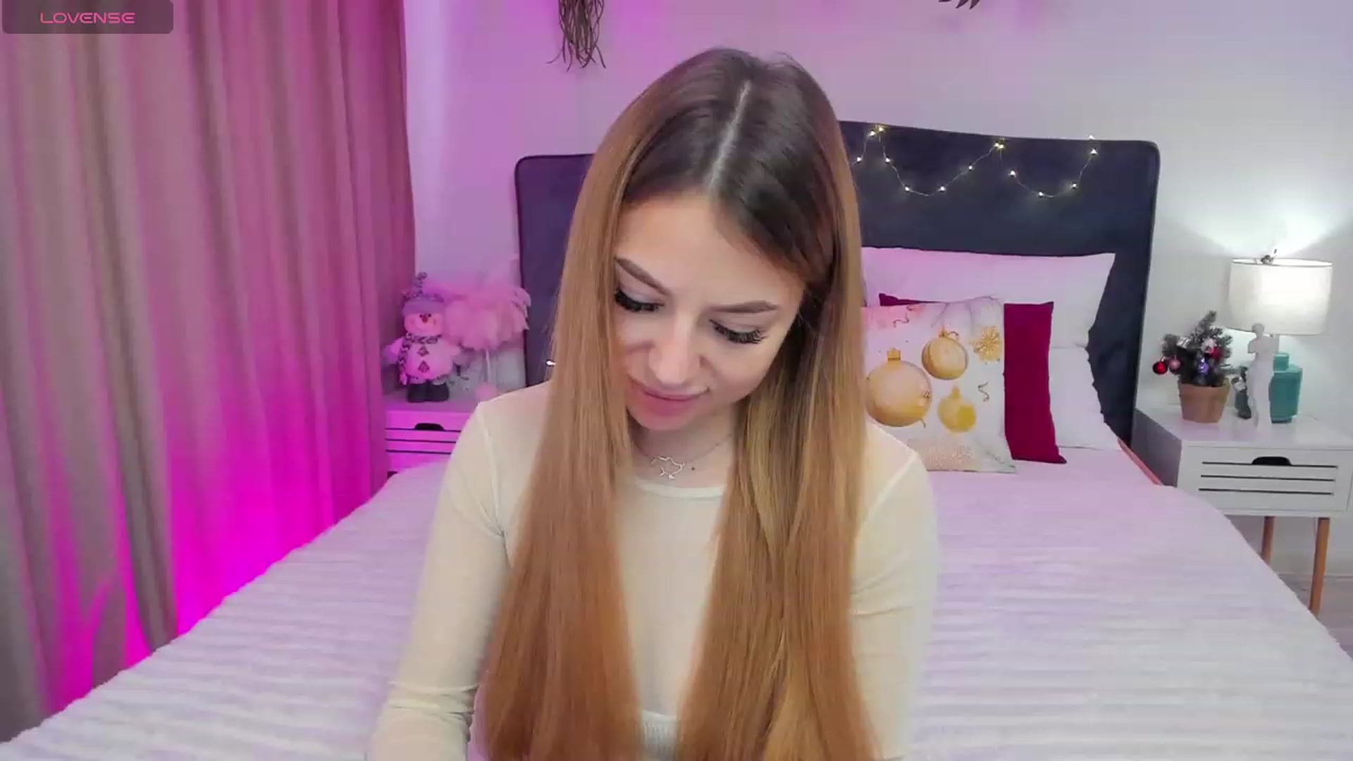 Gallery image thumbnail from SofiBloom's myfreecams stream on, 12/26/2023, 12:11 image 3 of 20