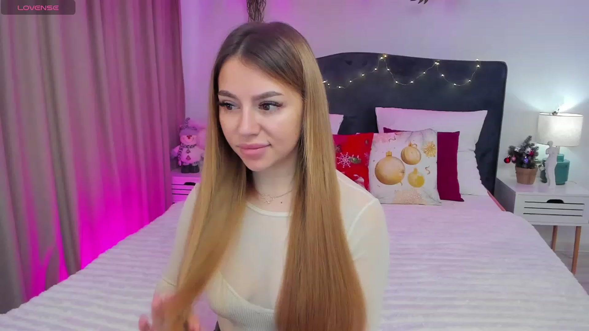 Gallery image thumbnail from SofiBloom's myfreecams stream on, 12/26/2023, 12:11 image 15 of 20