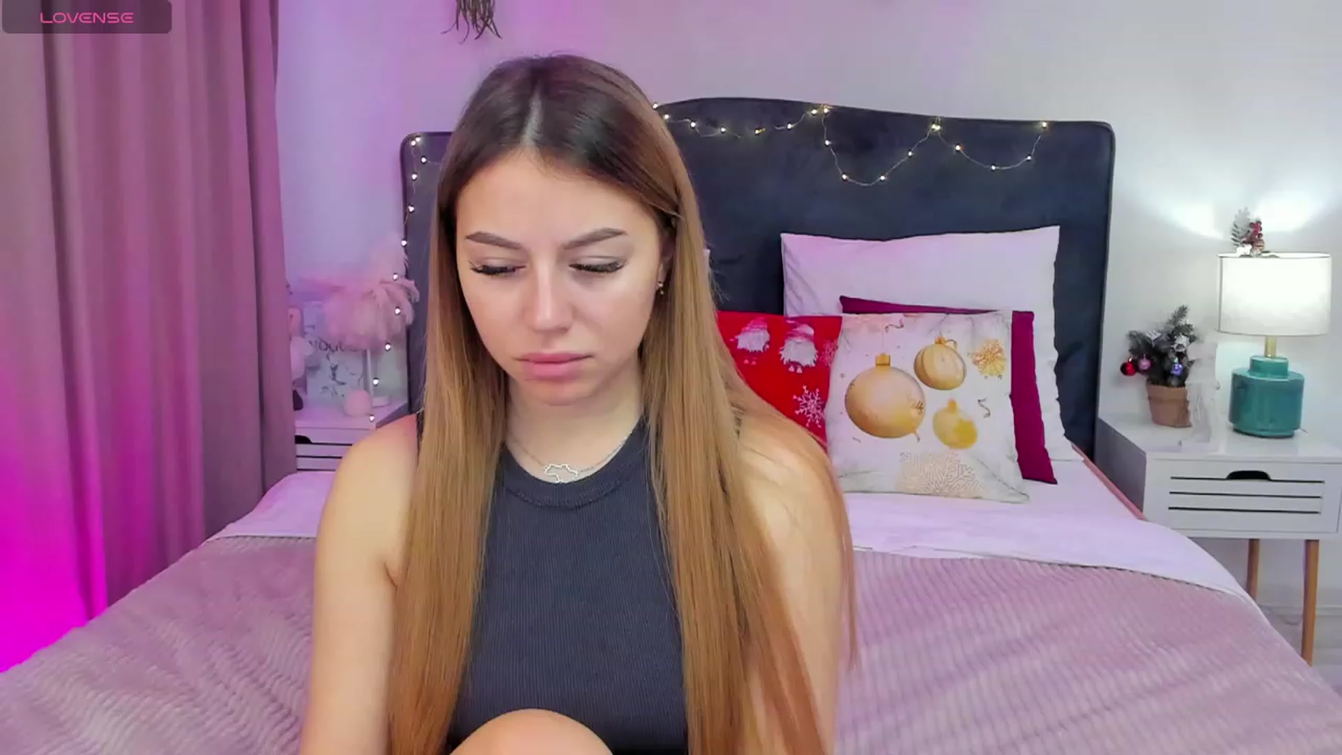 Gallery image thumbnail from SofiBloom's myfreecams stream on, 12/29/2023, 09:52 image 17 of 20