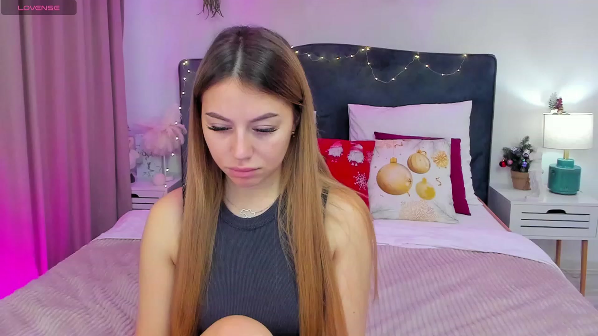 Gallery image thumbnail from SofiBloom's myfreecams stream on, 12/29/2023, 09:52 image 18 of 20