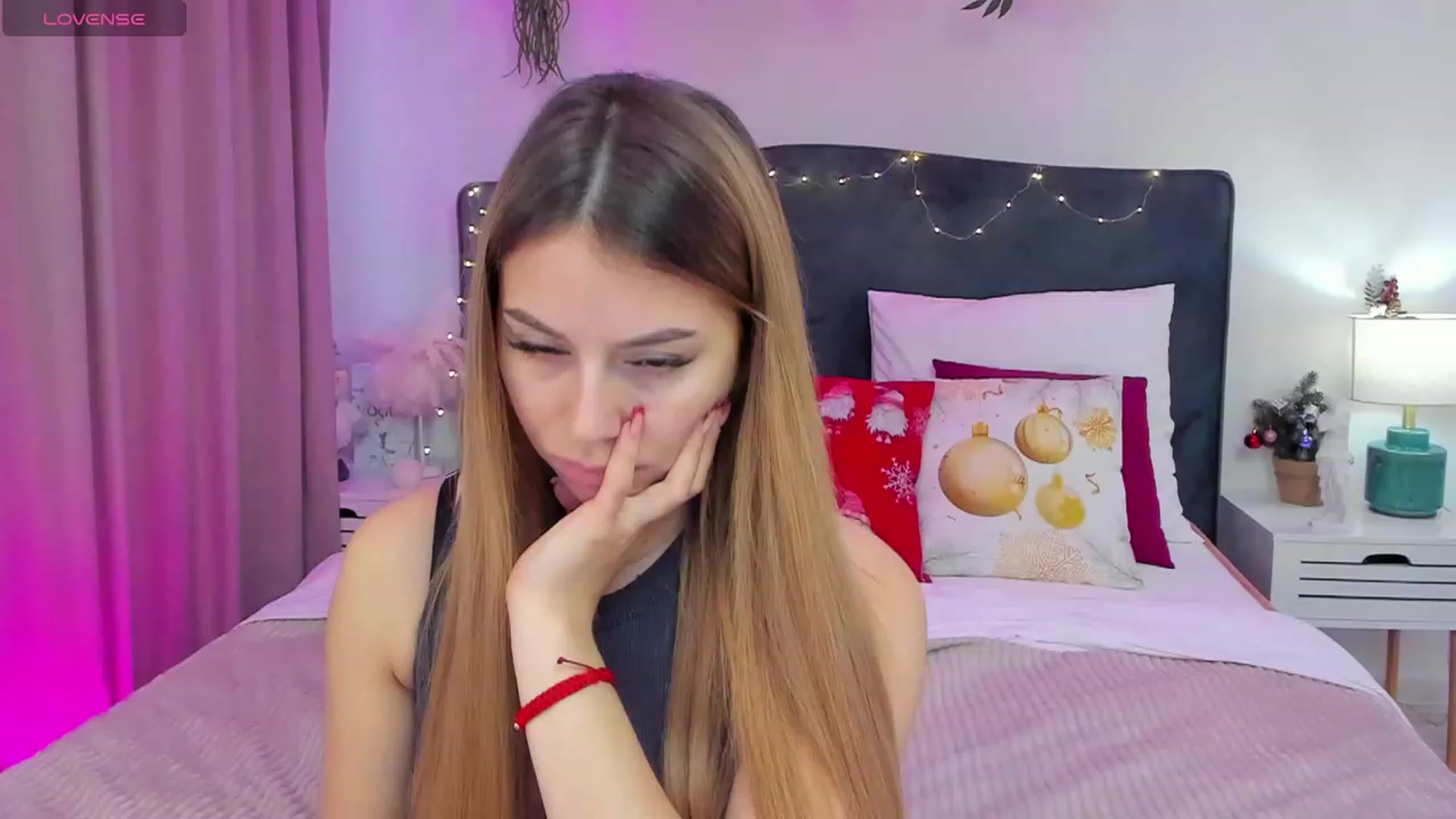 Gallery image thumbnail from SofiBloom's myfreecams stream on, 12/29/2023, 11:27 image 11 of 20