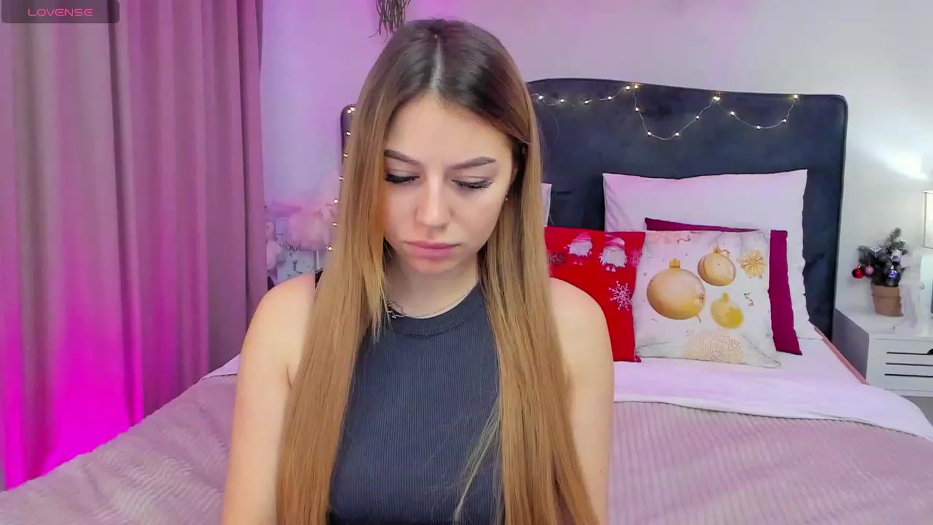 Gallery image thumbnail from SofiBloom's myfreecams stream on, 12/29/2023, 12:45 image 19 of 20