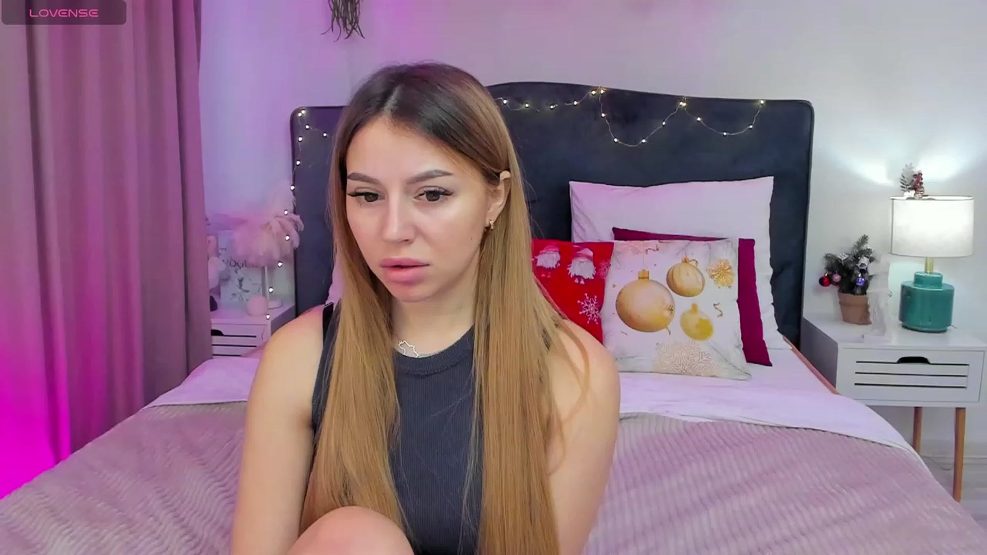 Gallery image thumbnail from SofiBloom's myfreecams stream on, 12/29/2023, 12:45 image 4 of 20