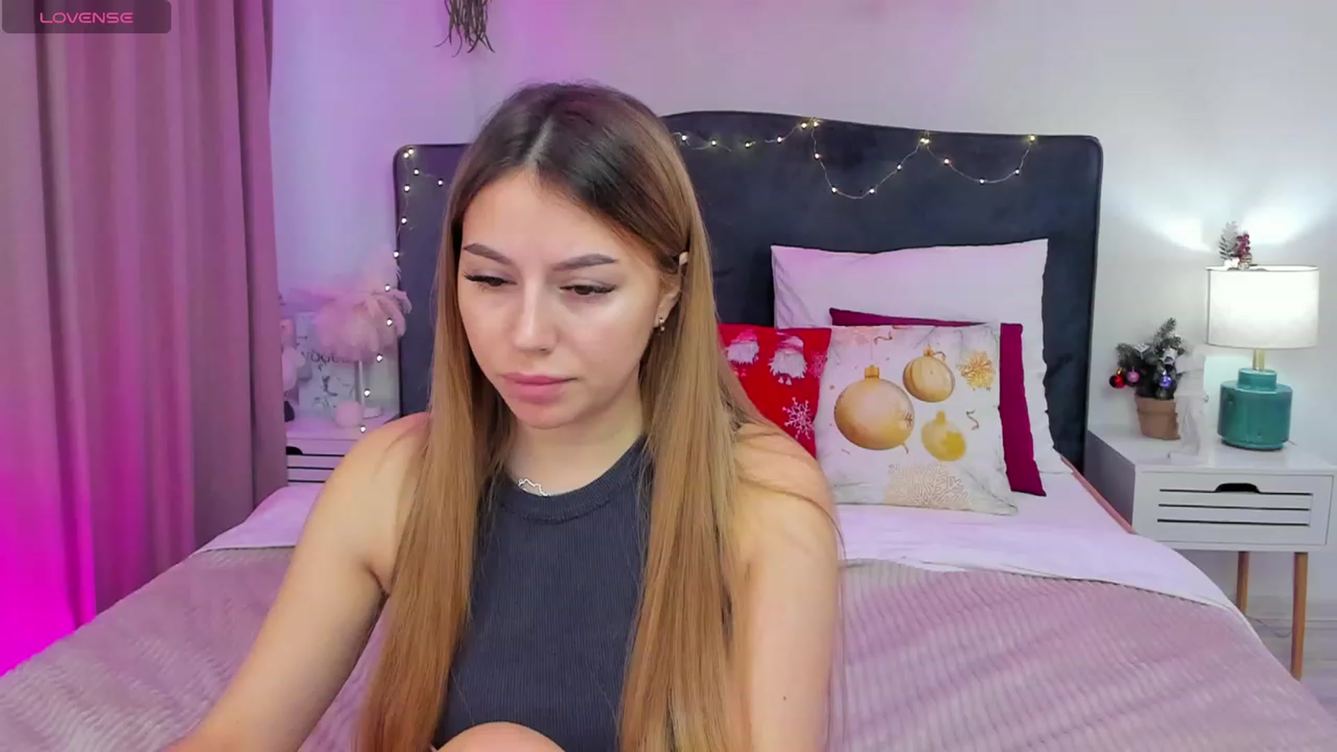 Gallery image thumbnail from SofiBloom's myfreecams stream on, 12/29/2023, 12:45 image 5 of 20