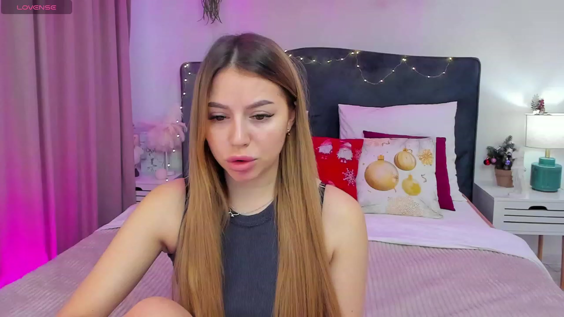 Gallery image thumbnail from SofiBloom's myfreecams stream on, 12/29/2023, 12:45 image 9 of 20