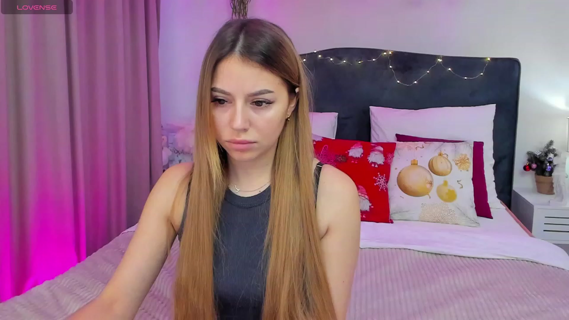 Gallery image thumbnail from SofiBloom's myfreecams stream on, 12/29/2023, 12:45 image 18 of 20
