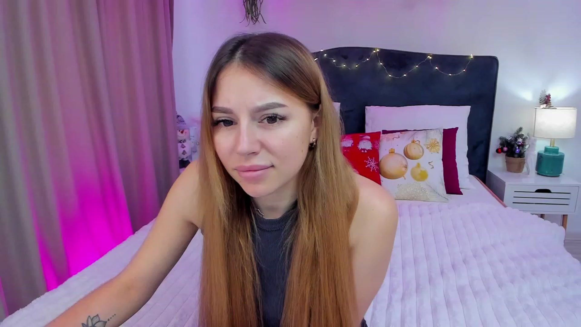 Gallery image thumbnail from SofiBloom's myfreecams stream on, 12/30/2023, 12:10 image 7 of 20