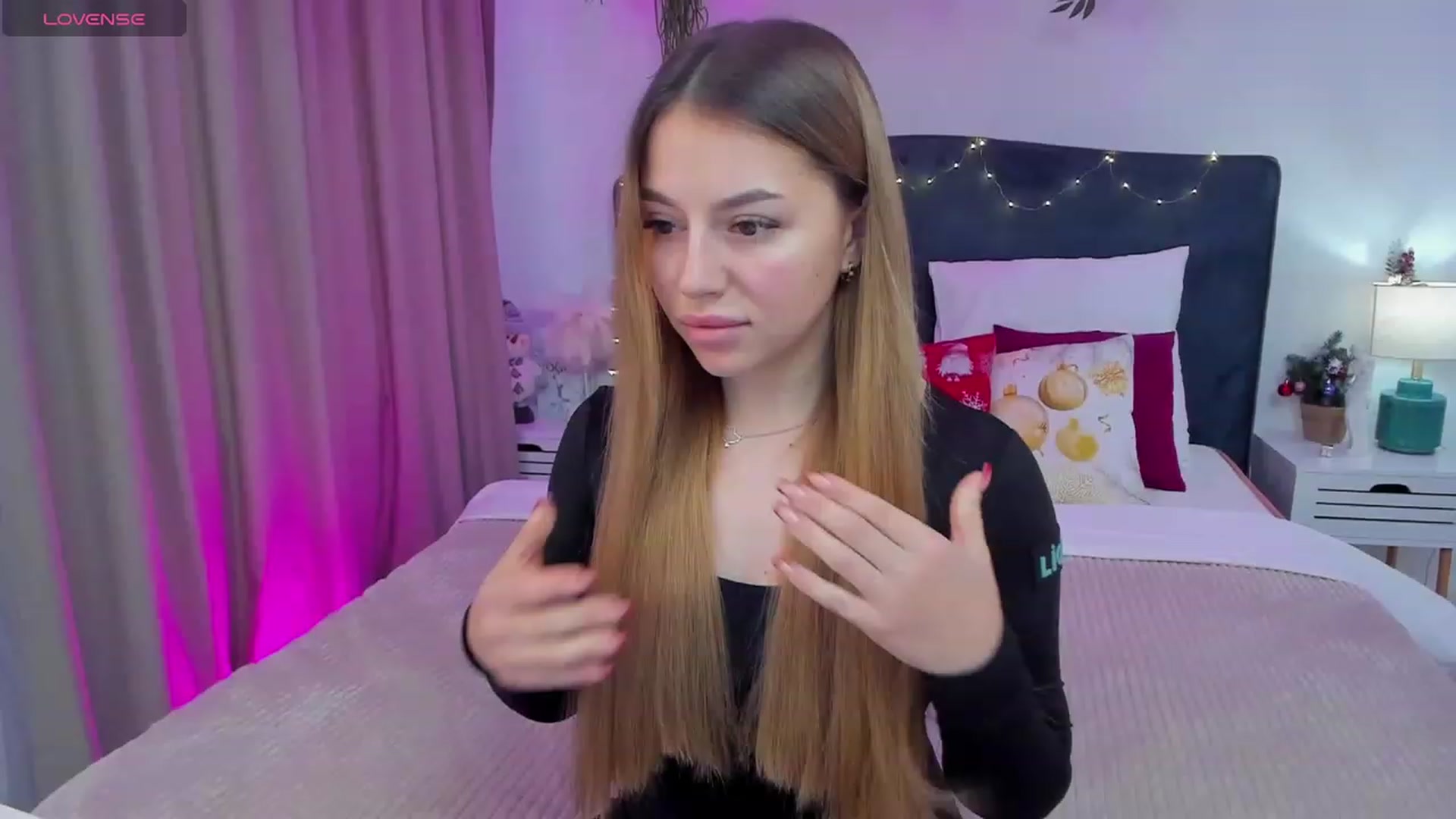 Gallery image thumbnail from SofiBloom's myfreecams stream on, 12/31/2023, 13:00 image 18 of 20