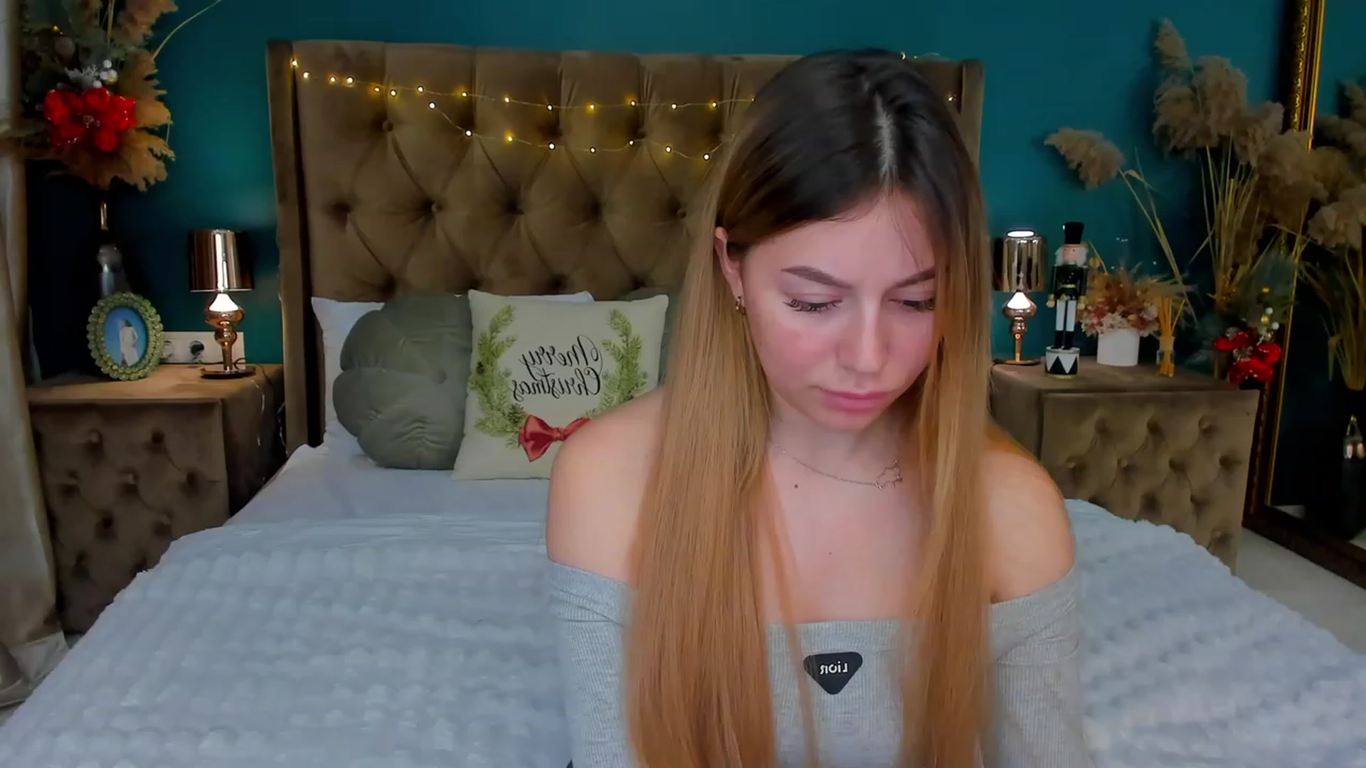 Gallery image thumbnail from SofiBloom's myfreecams stream on, 01/09/2024, 20:00 image 1 of 20