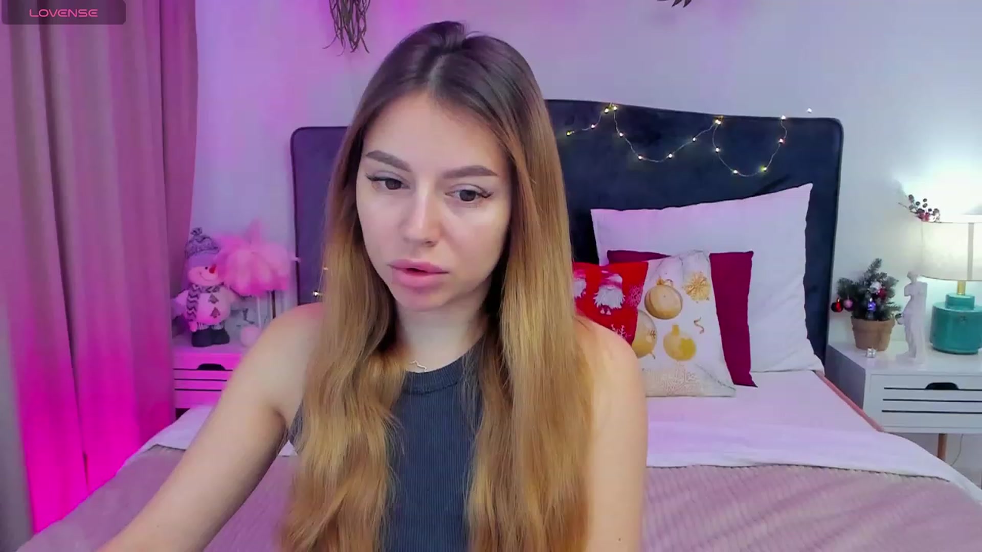 Gallery image thumbnail from SofiBloom's myfreecams stream on, 01/10/2024, 08:42 image 17 of 20