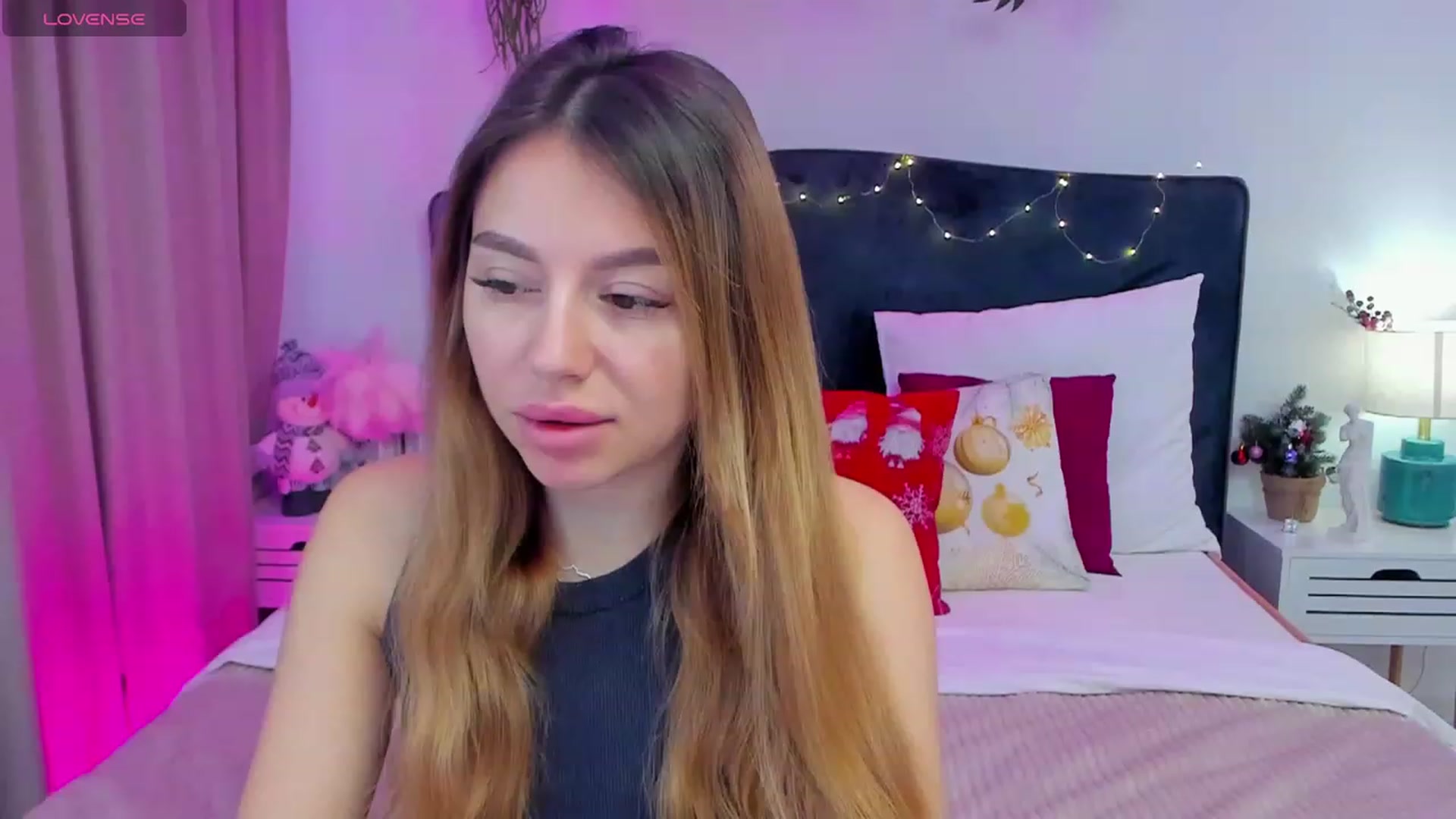 Gallery image thumbnail from SofiBloom's myfreecams stream on, 01/10/2024, 08:42 image 12 of 20