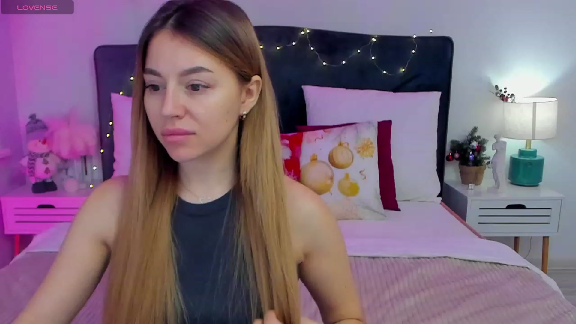 Gallery image thumbnail from SofiBloom's myfreecams stream on, 01/11/2024, 13:58 image 4 of 20