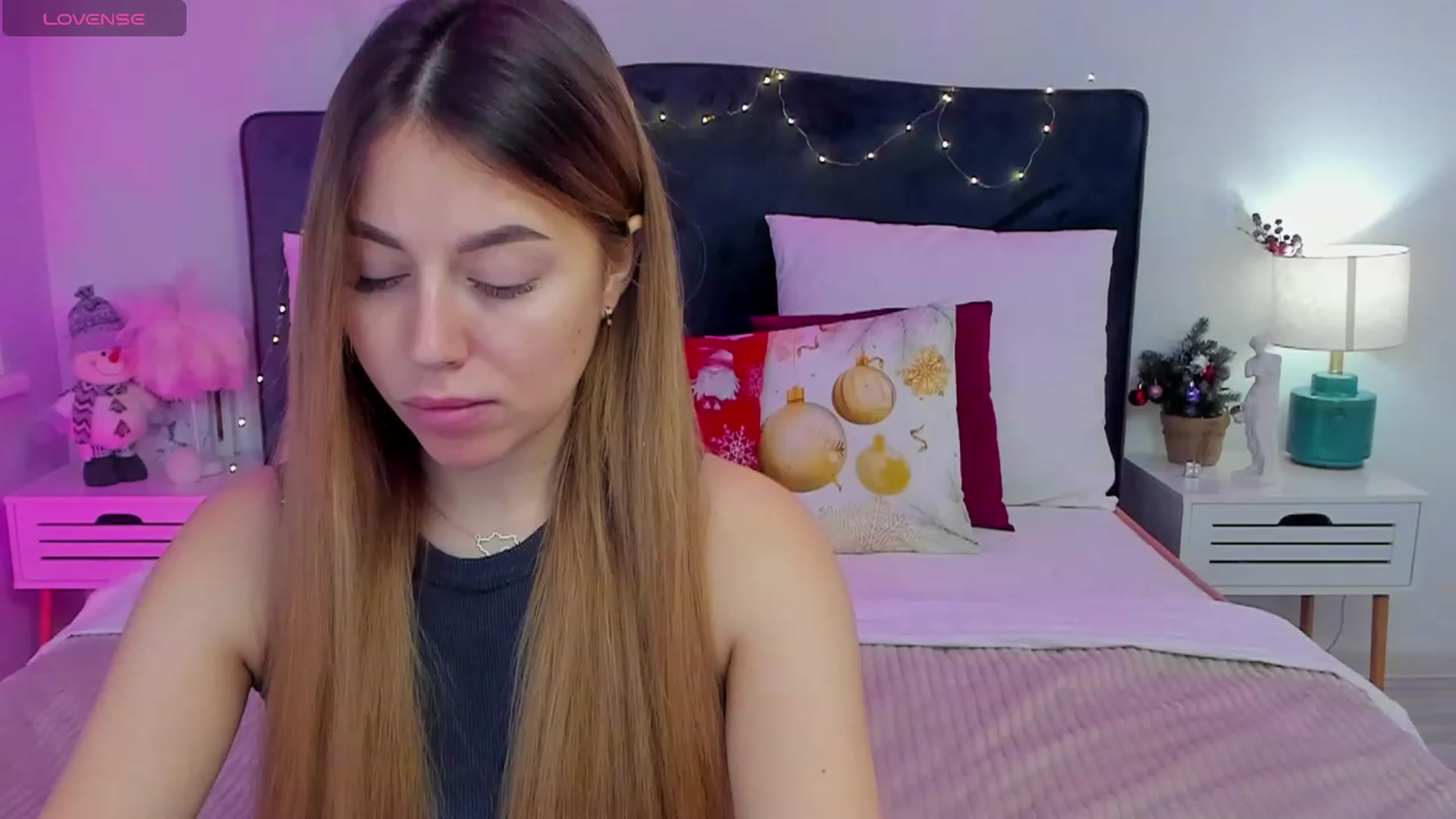 Gallery image thumbnail from SofiBloom's myfreecams stream on, 01/11/2024, 13:58 image 6 of 20